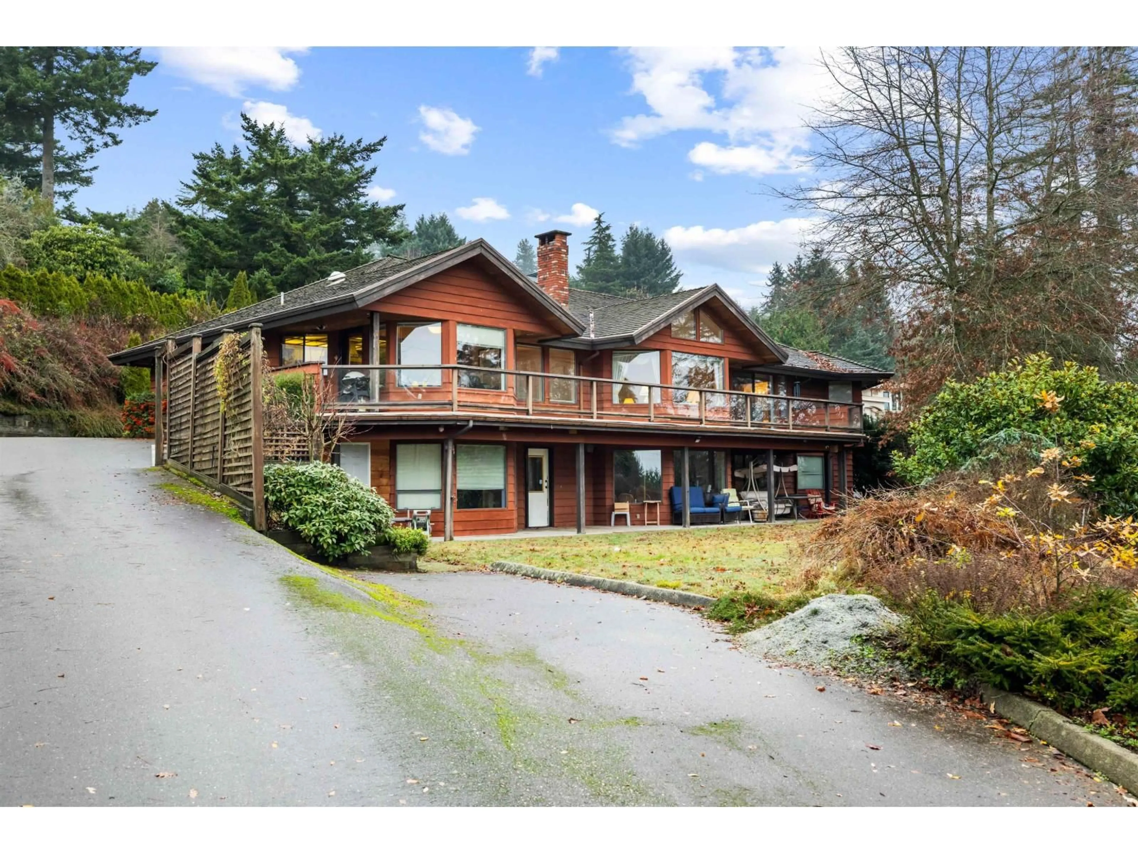 A pic from outside/outdoor area/front of a property/back of a property/a pic from drone, unknown for 13193 COULTHARD ROAD, Surrey British Columbia V3X3E5