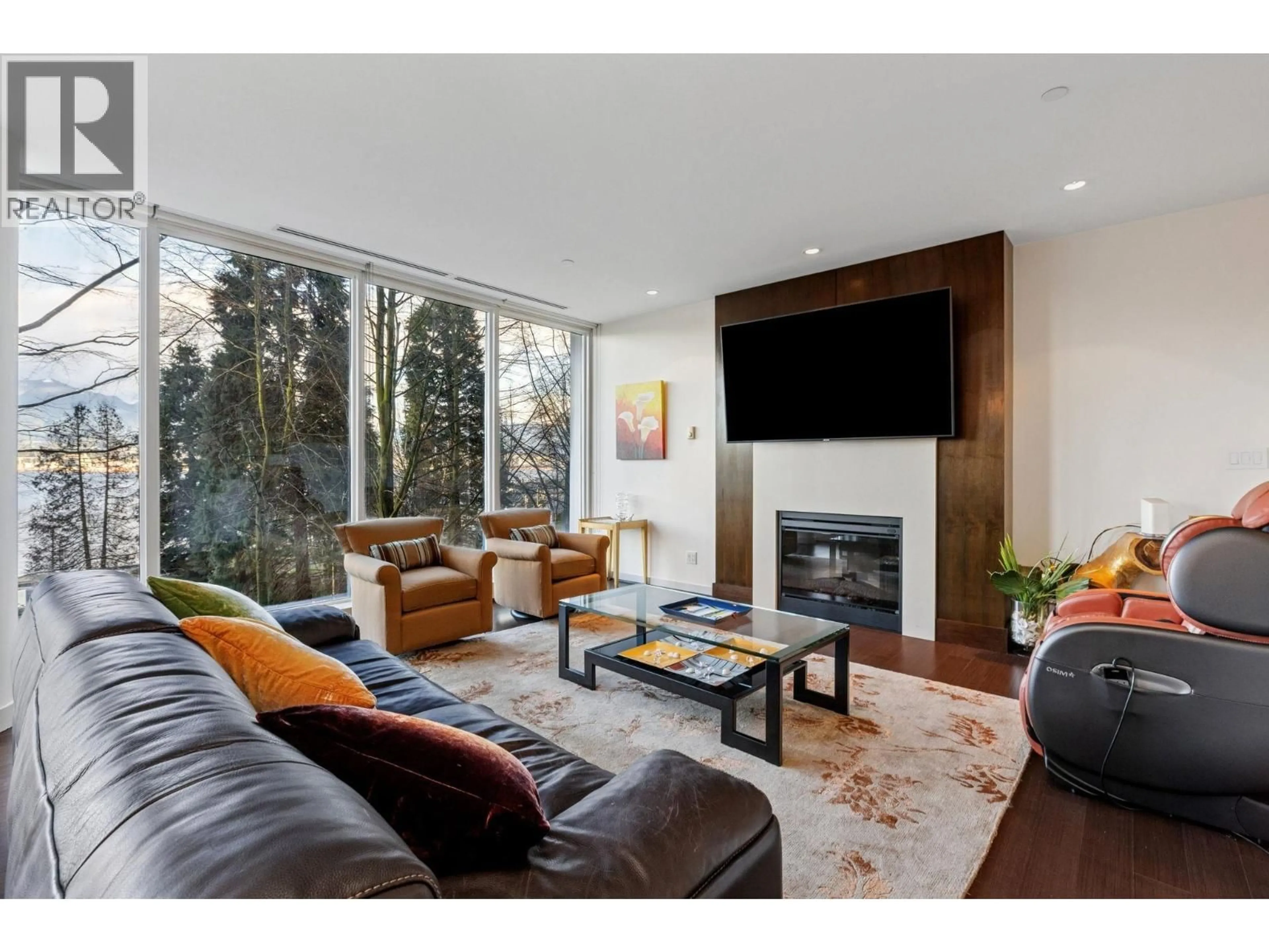 Living room with furniture, wood/laminate floor for TH102 - 1139 CORDOVA STREET, Vancouver British Columbia V6C0A2