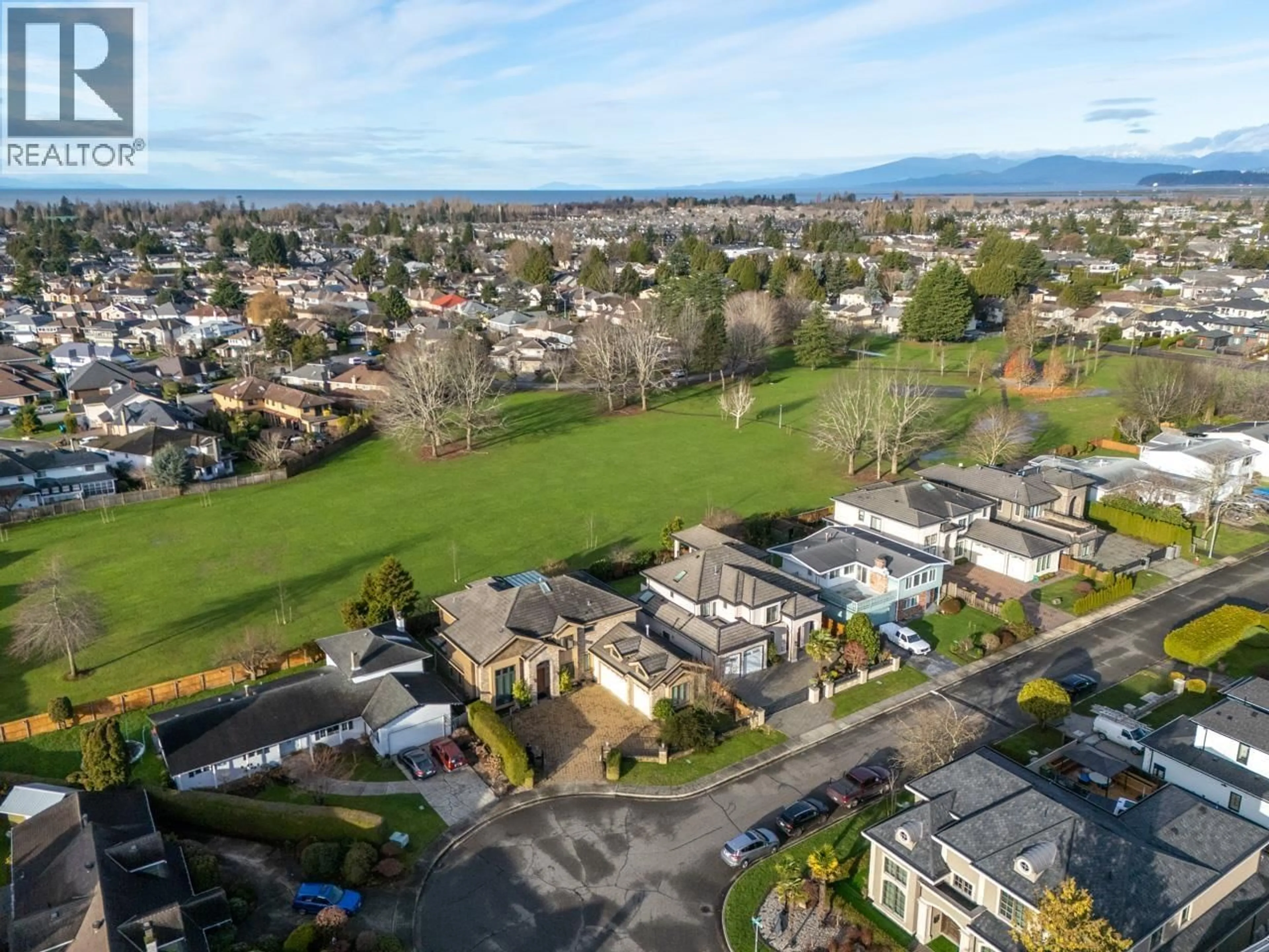 A pic from outside/outdoor area/front of a property/back of a property/a pic from drone, mountain view for 7291 PARRY STREET, Richmond British Columbia V7C4K4