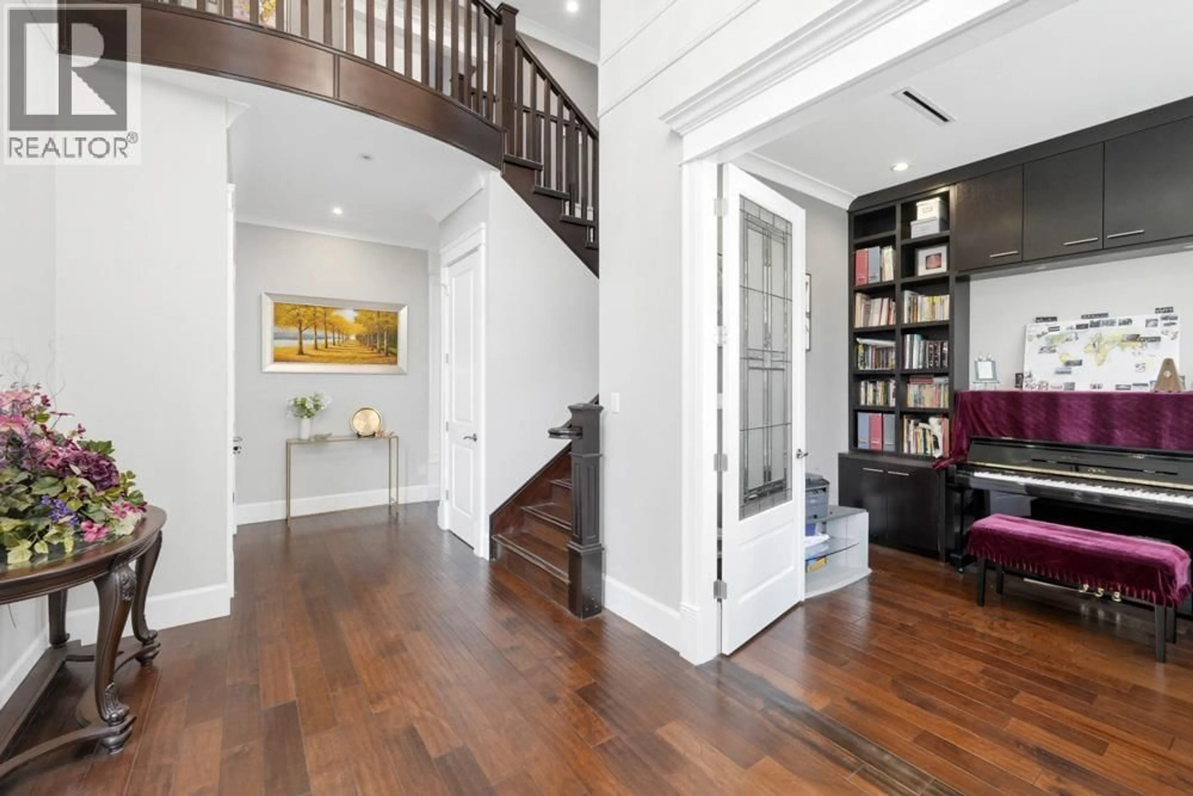 Indoor foyer for 7291 PARRY STREET, Richmond British Columbia V7C4K4