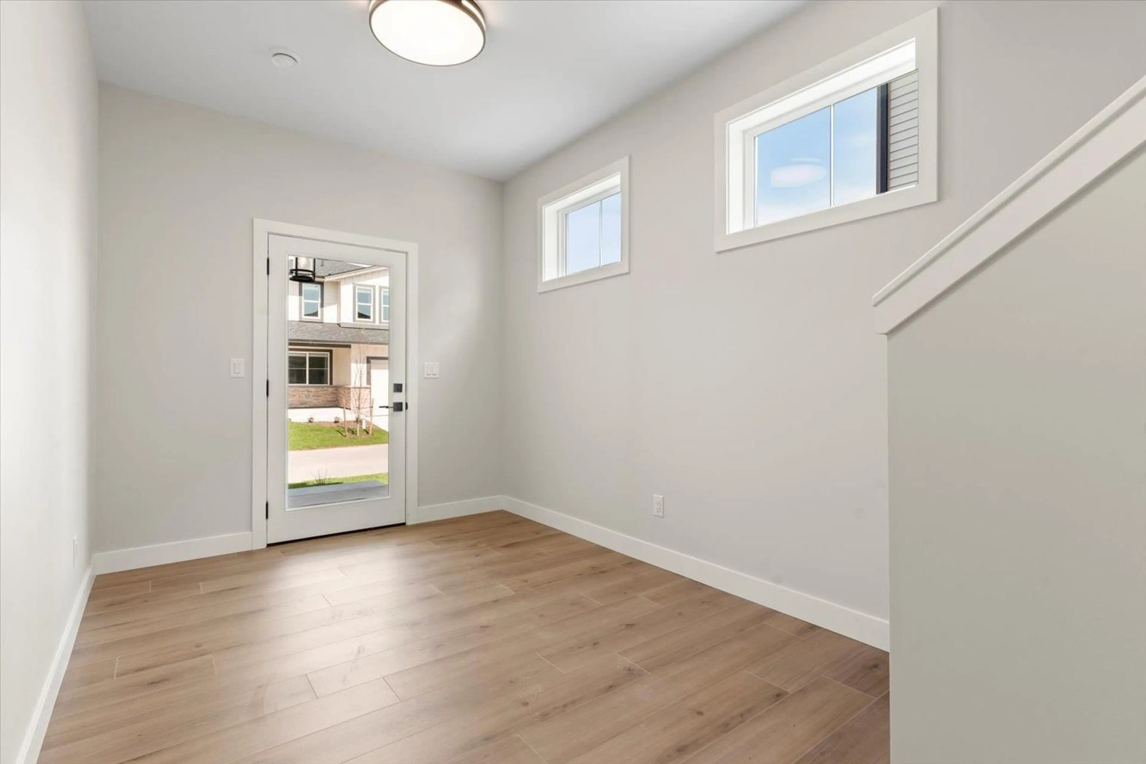 Indoor entryway for 1 - 46058 BONNY AVENUE, Chilliwack British Columbia V2P3H6