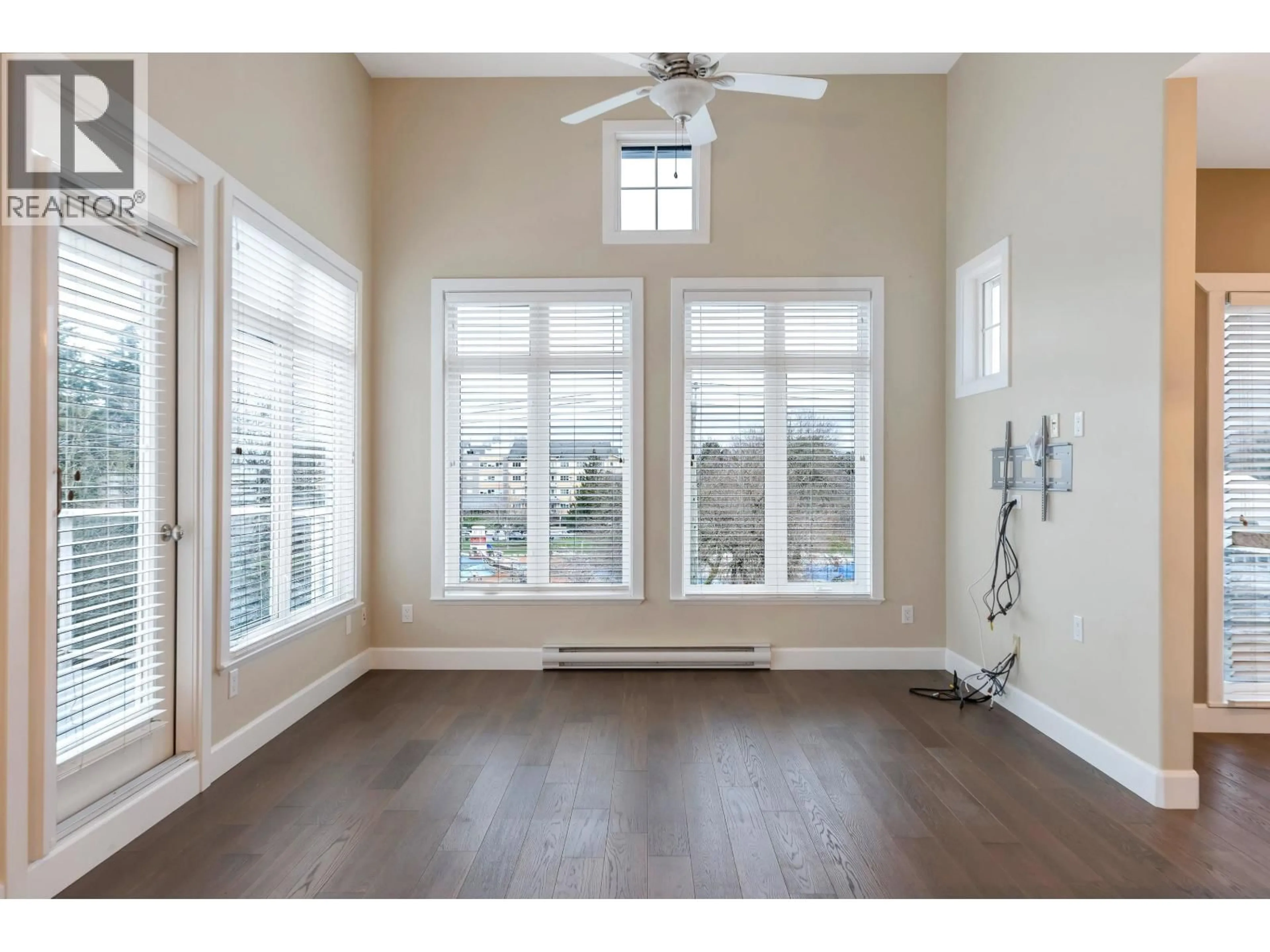Indoor entryway for 417 - 4280 MONCTON STREET, Richmond British Columbia V7E6T4