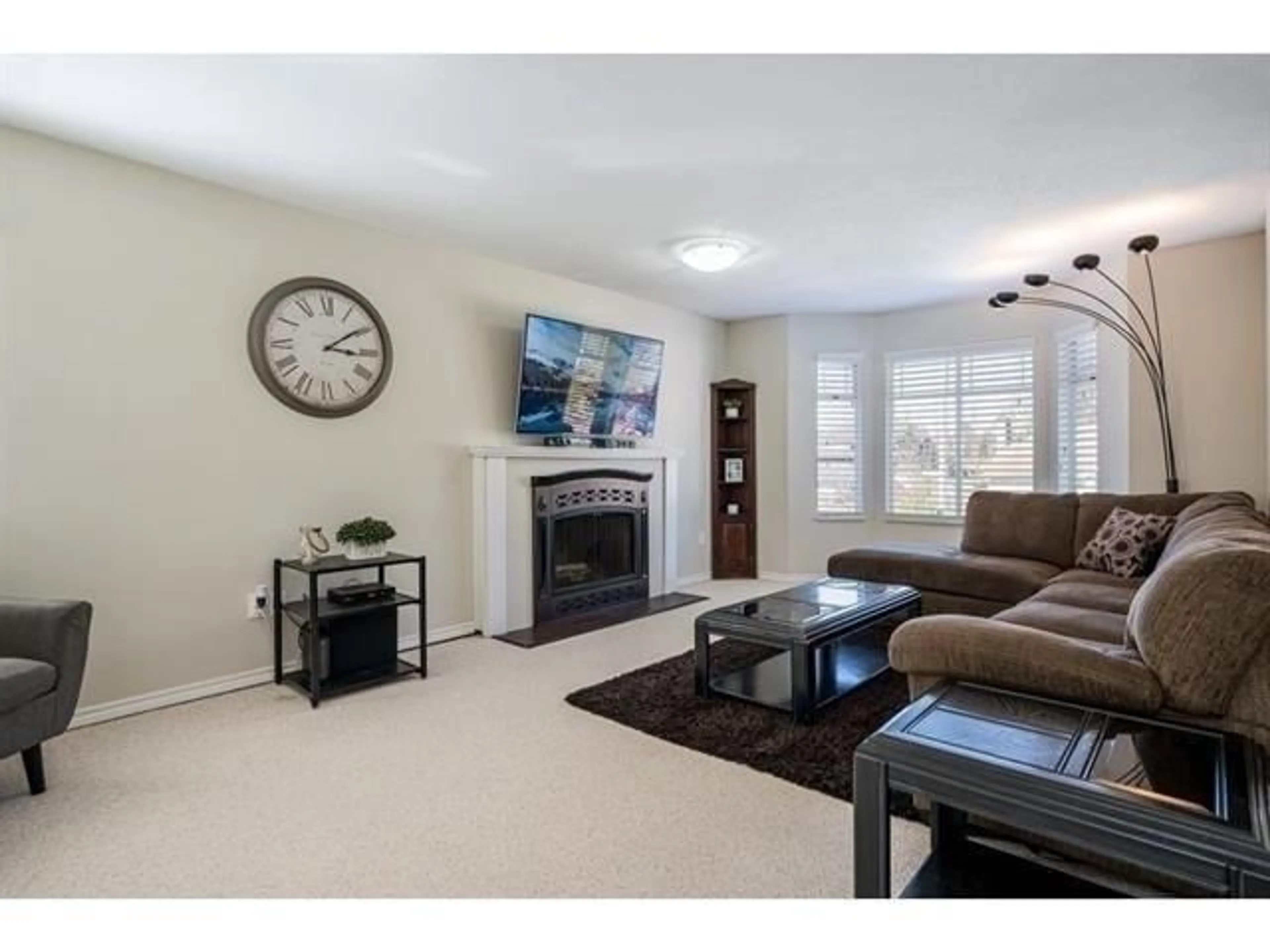 Living room with furniture, unknown for 13526 64A AVENUE, Surrey British Columbia V3W9H7