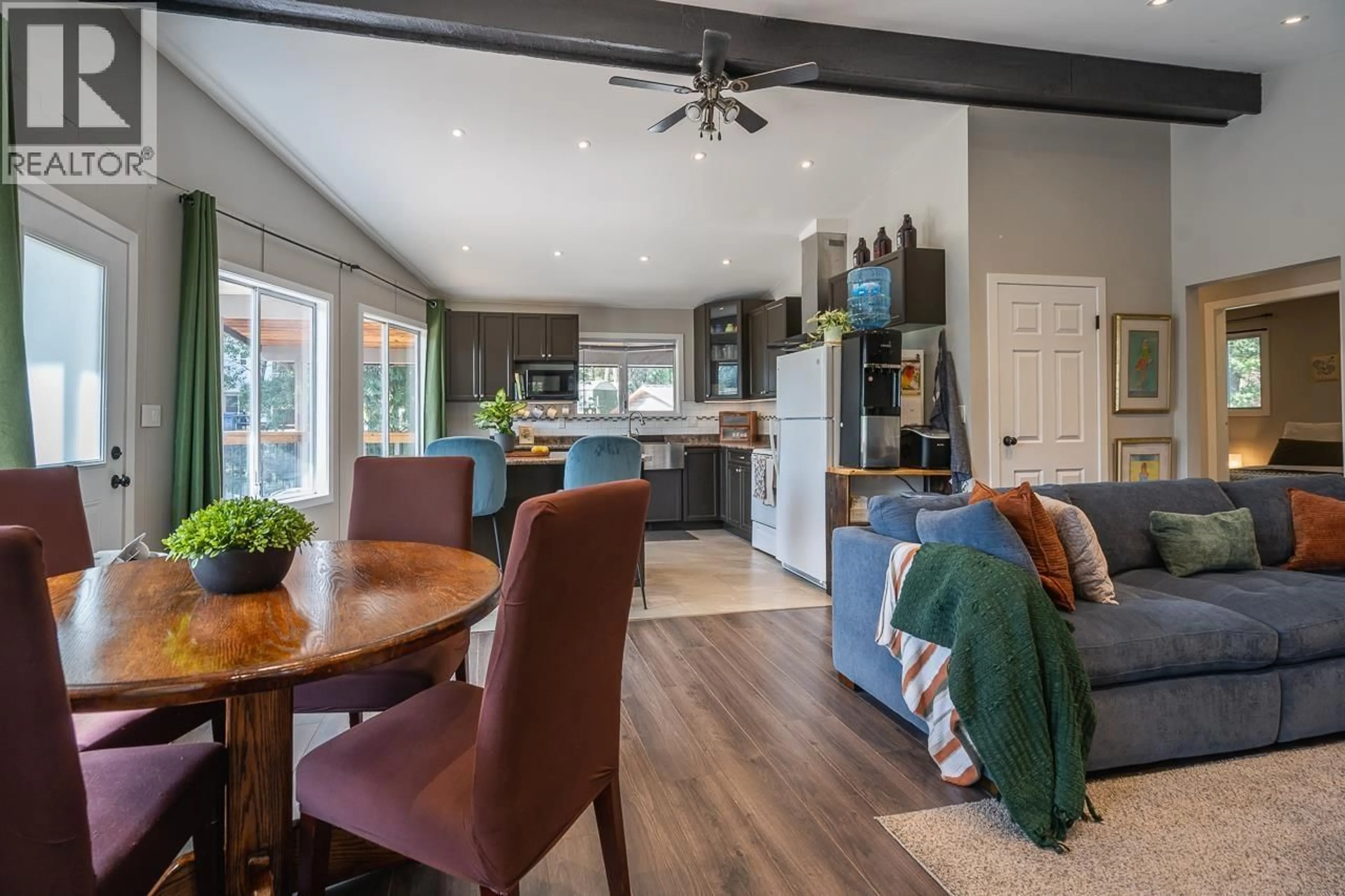 Open concept kitchen, unknown for 5324 KALLUM DRIVE, 108 Mile Ranch British Columbia V0K2Z0