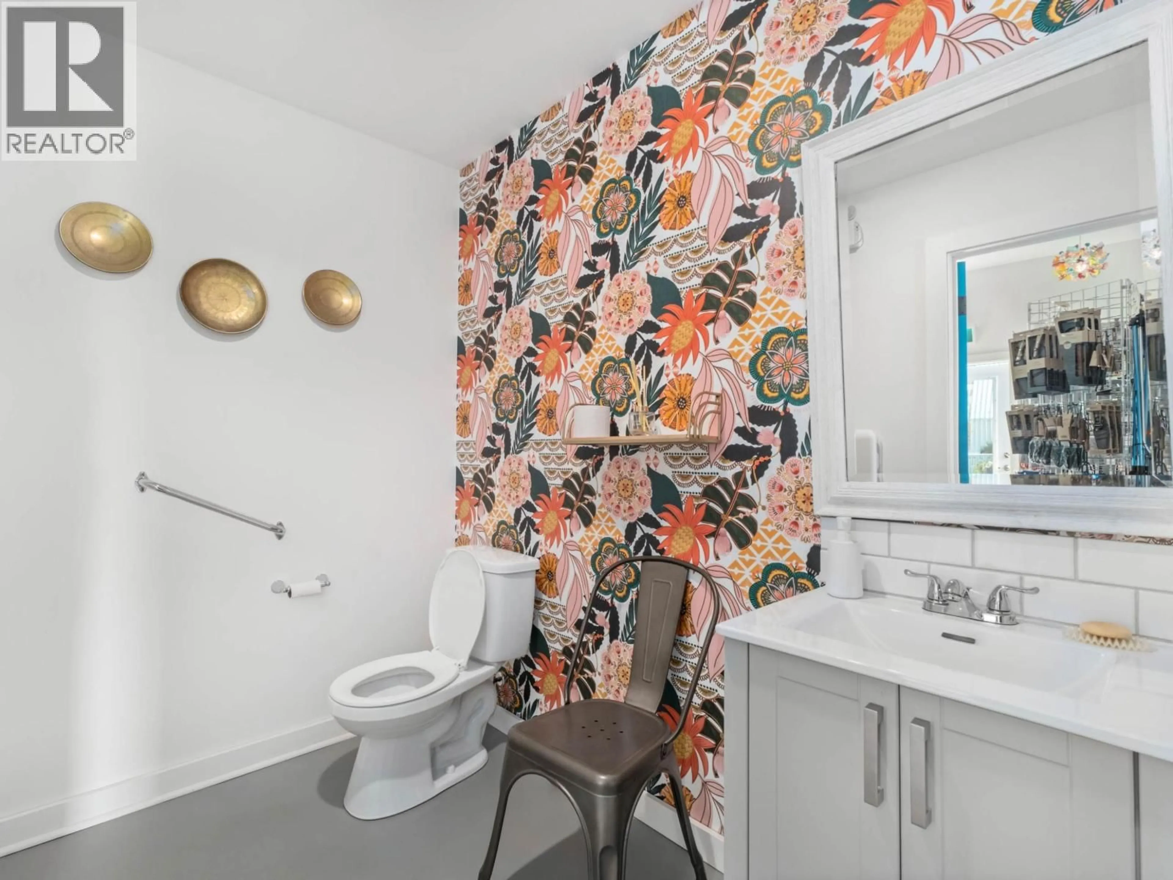 Standard bathroom, ceramic/tile floor for 1926 STONECUTTER PLACE, Pemberton British Columbia V0N2L0
