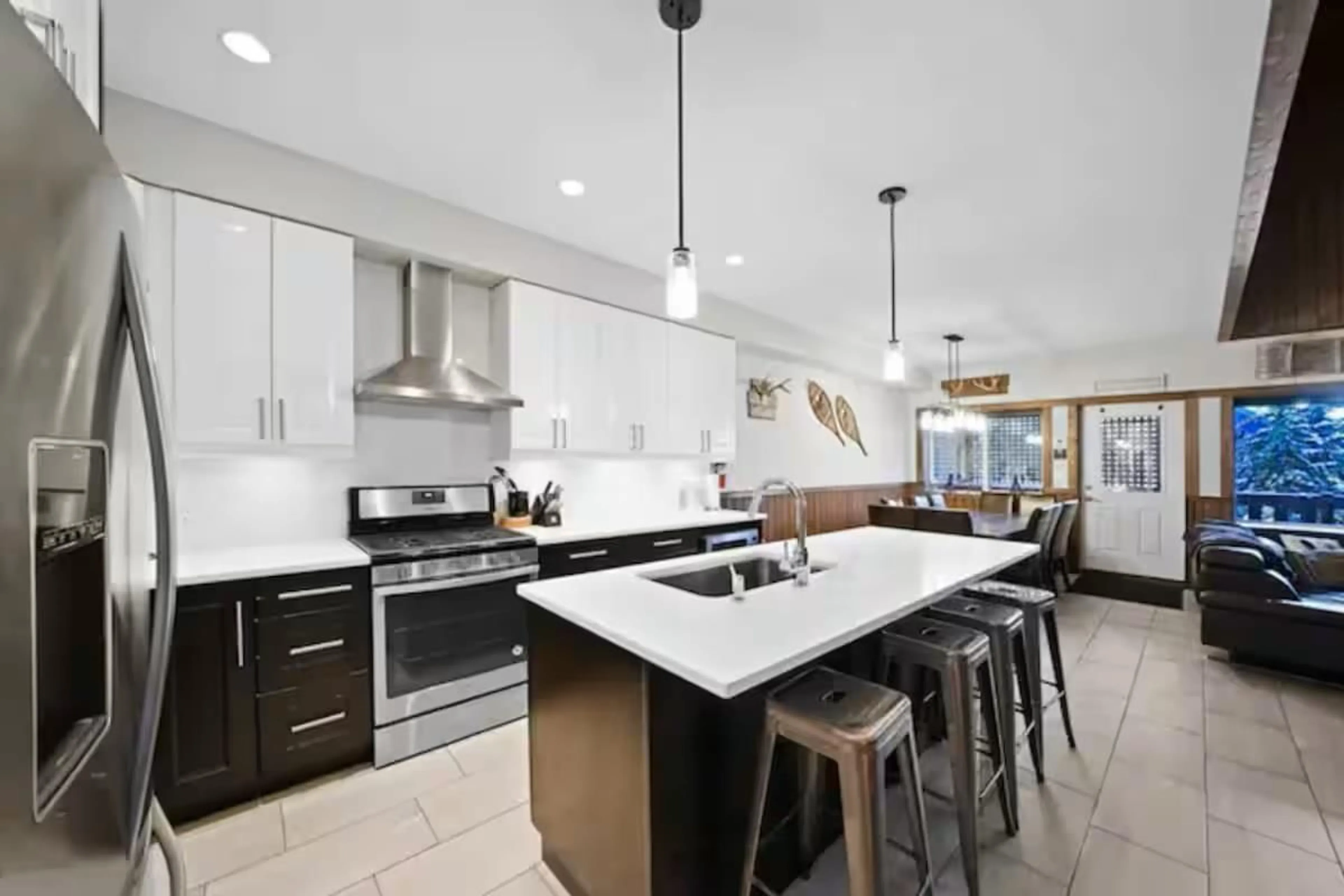 Contemporary kitchen, ceramic/tile floor for 1 - 20921 SNOWFLAKE CRESCENT, Mission British Columbia V0M1A1