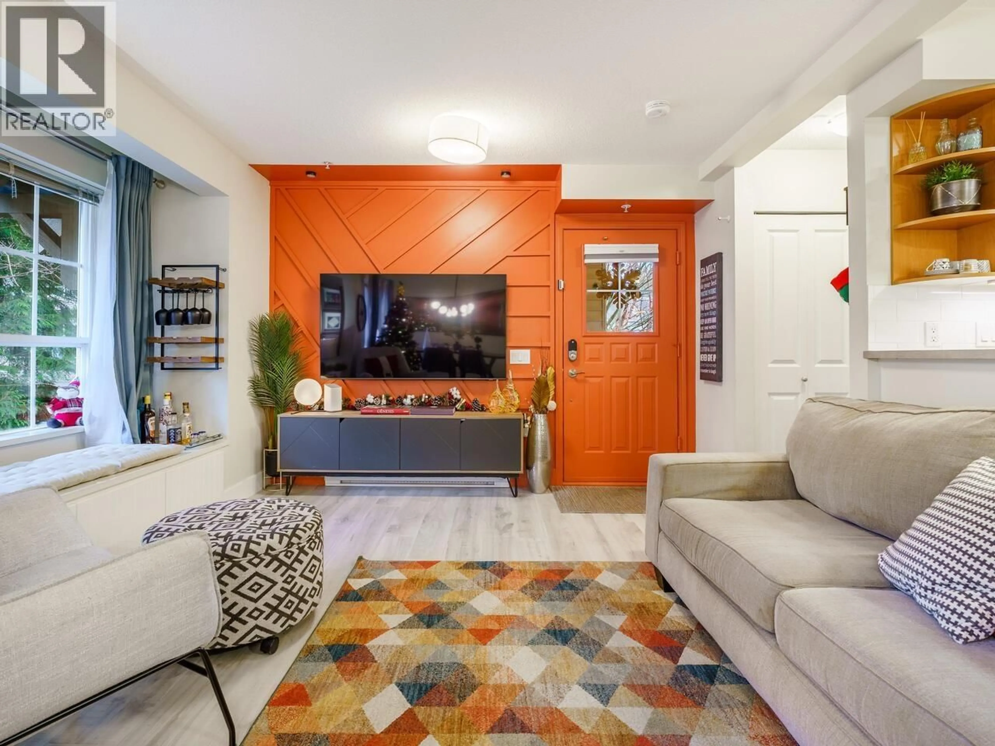 Living room with furniture, ceramic/tile floor for 14 - 7503 18TH STREET, Burnaby British Columbia V3N5E8