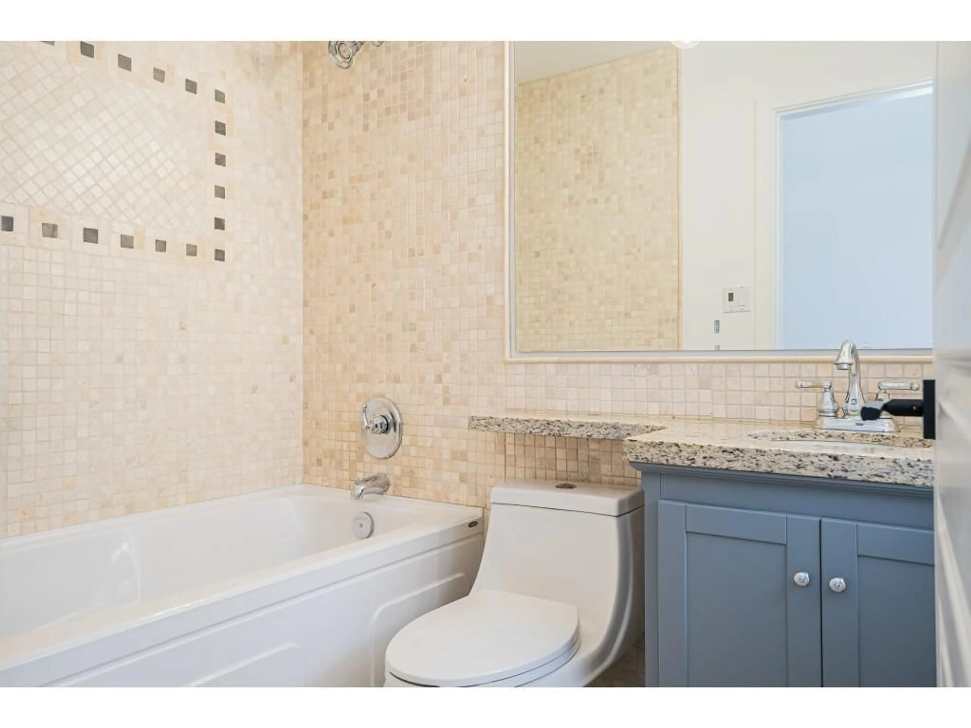 Standard bathroom, ceramic/tile floor for 14057 66 AVENUE, Surrey British Columbia V3W2B2