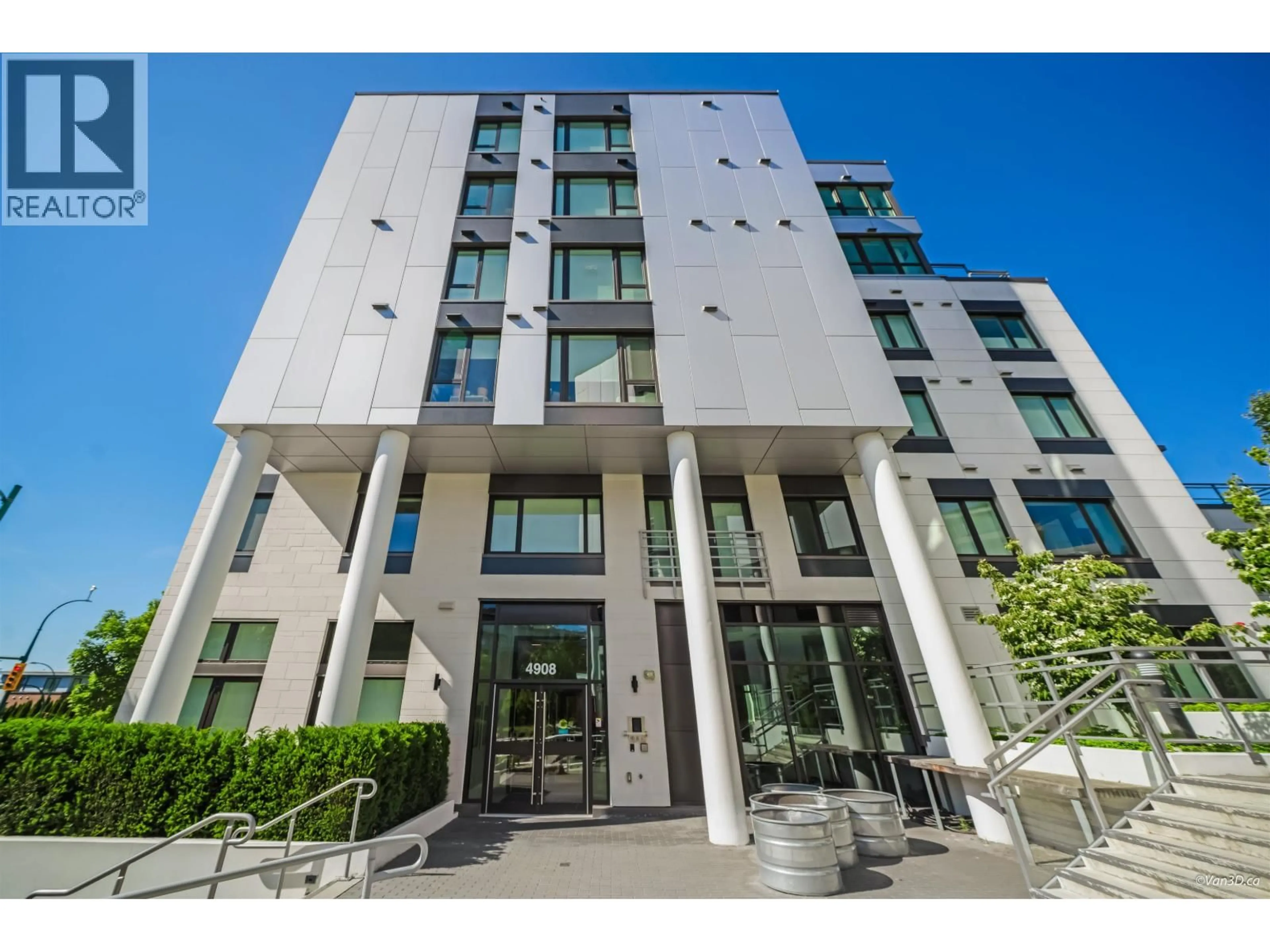 Indoor foyer for 503 - 4908 CAMBIE STREET, Vancouver British Columbia V5Z0K1