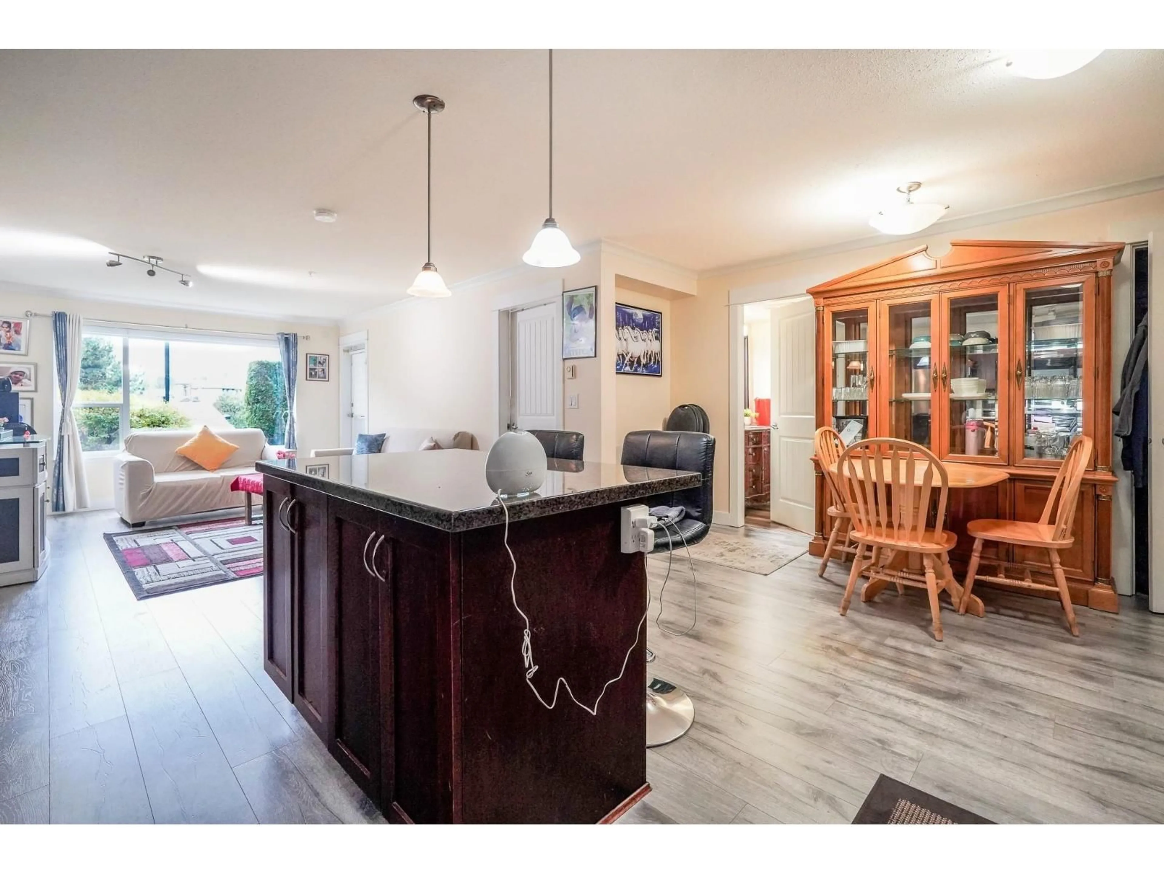 Open concept kitchen, unknown for 101 - 2955 DIAMOND CRESCENT, Abbotsford British Columbia V2T2L5