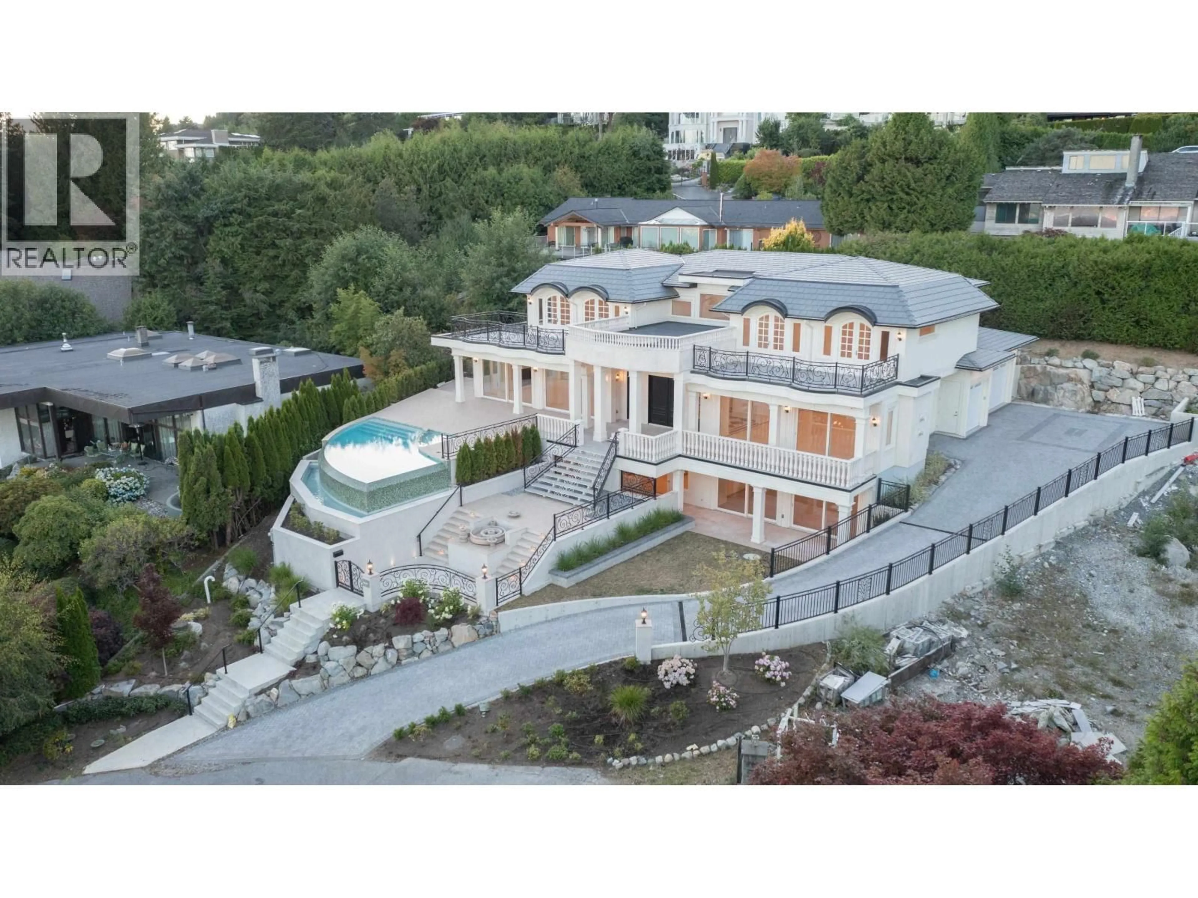 A pic from outside/outdoor area/front of a property/back of a property/a pic from drone, mountain view for 1445 SANDHURST PLACE, West Vancouver British Columbia V7S2P4