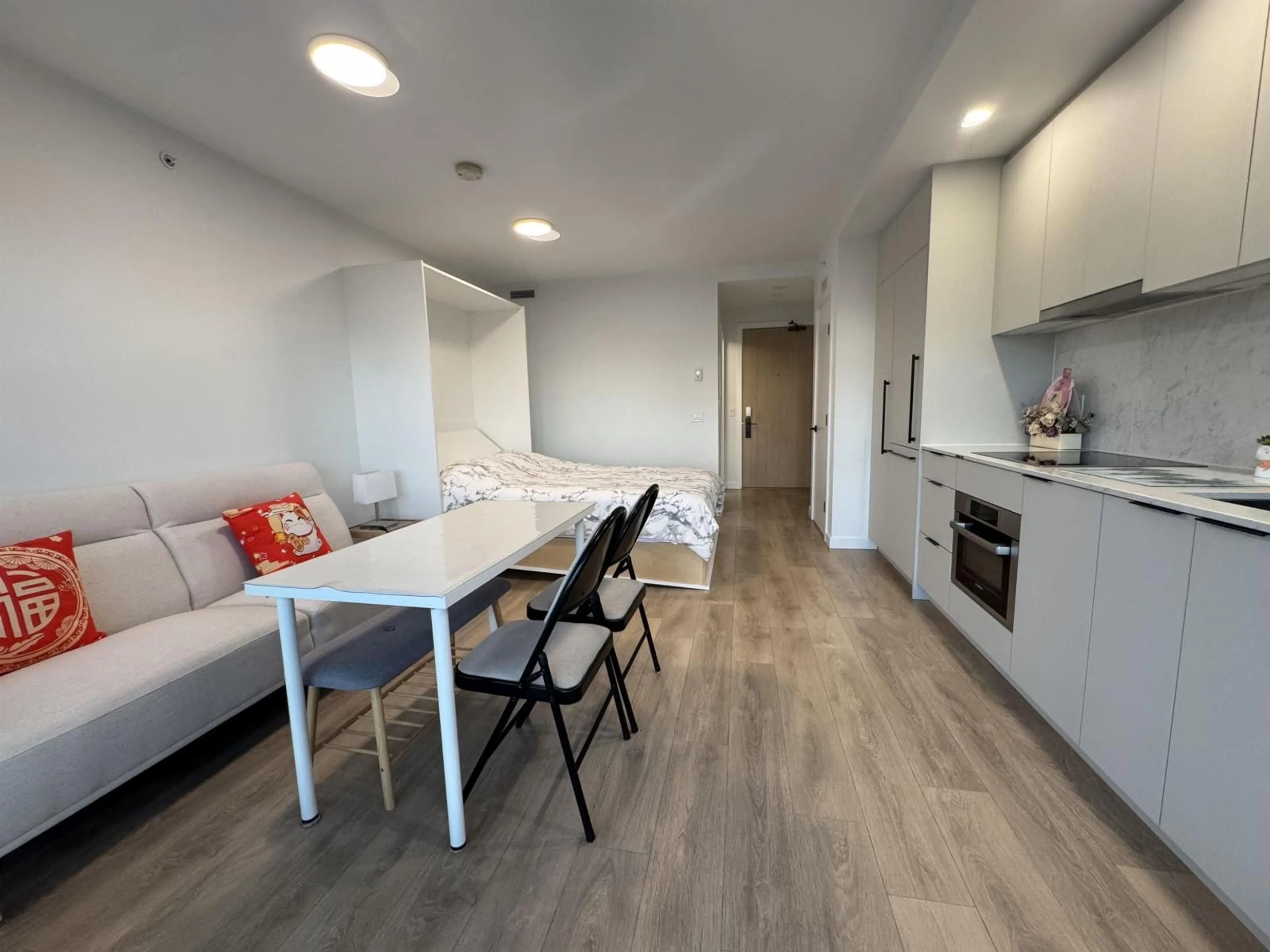 A pic of a room for 1909 - 13685 102 AVENUE, Surrey British Columbia V3T0S2