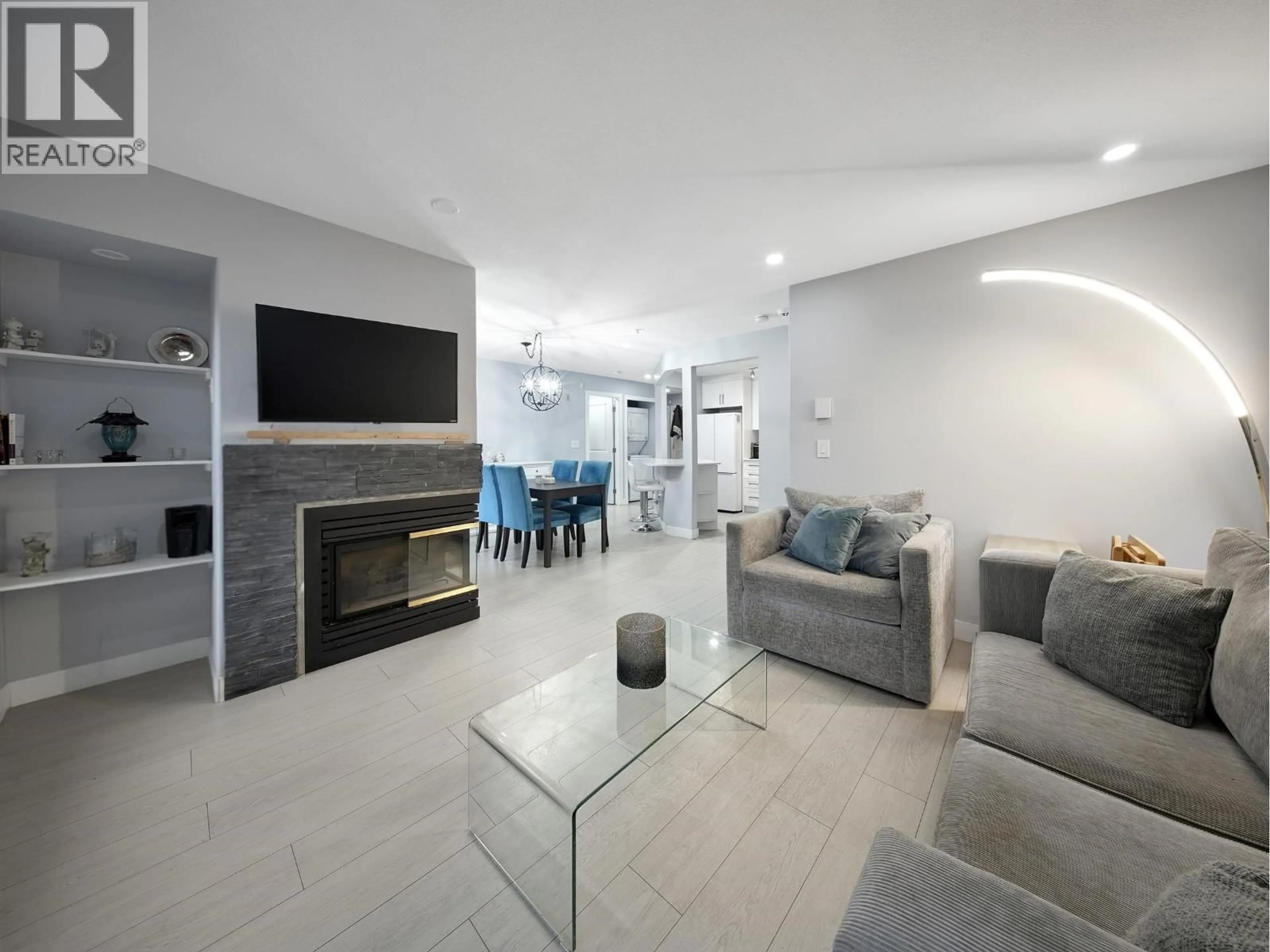 Living room with furniture, unknown for 313 - 214 ELEVENTH STREET, New Westminster British Columbia V3M4C9