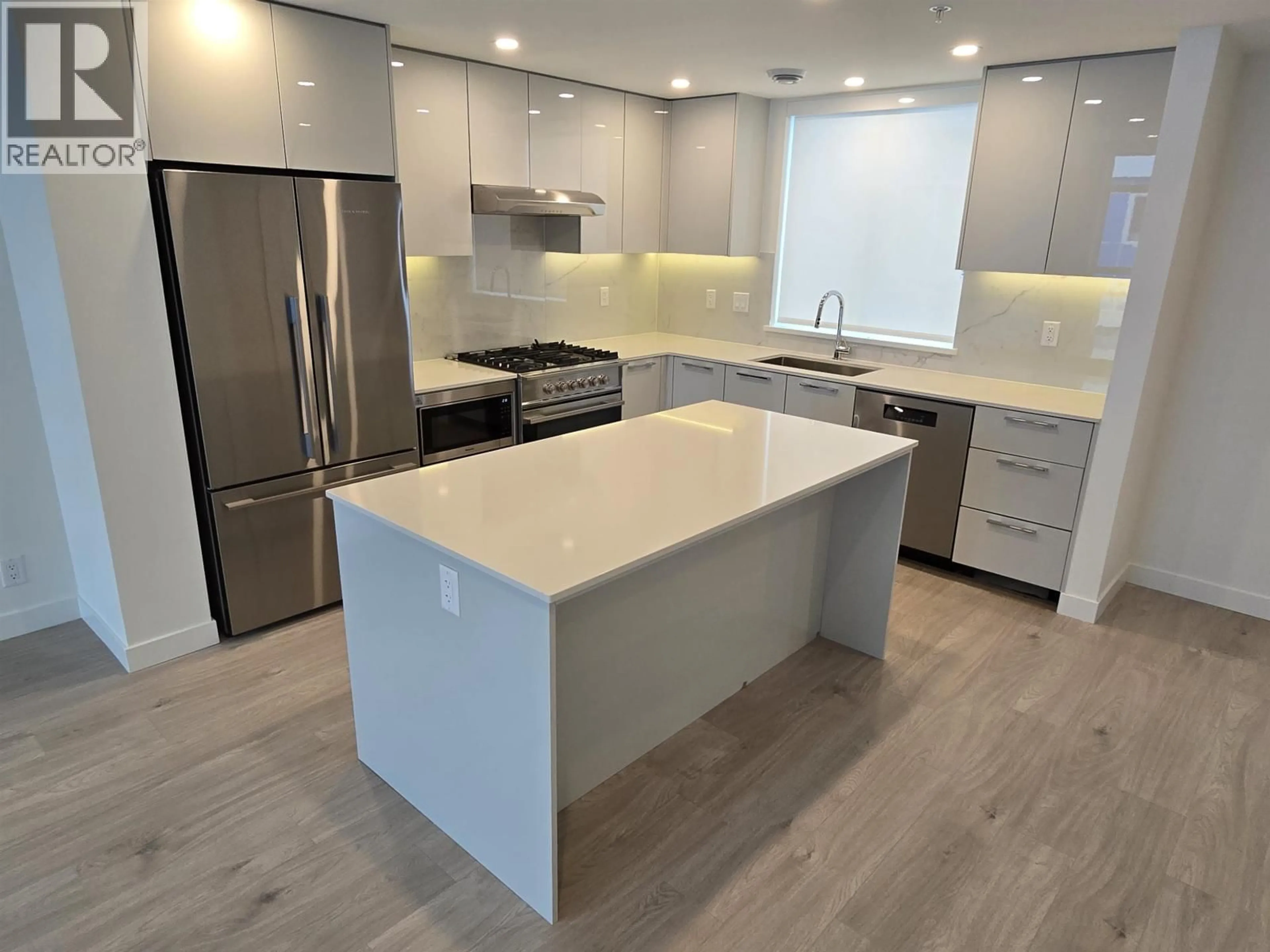 Open concept kitchen, unknown for SL65 - 10333 RIVER DRIVE, Richmond British Columbia V6X0A0