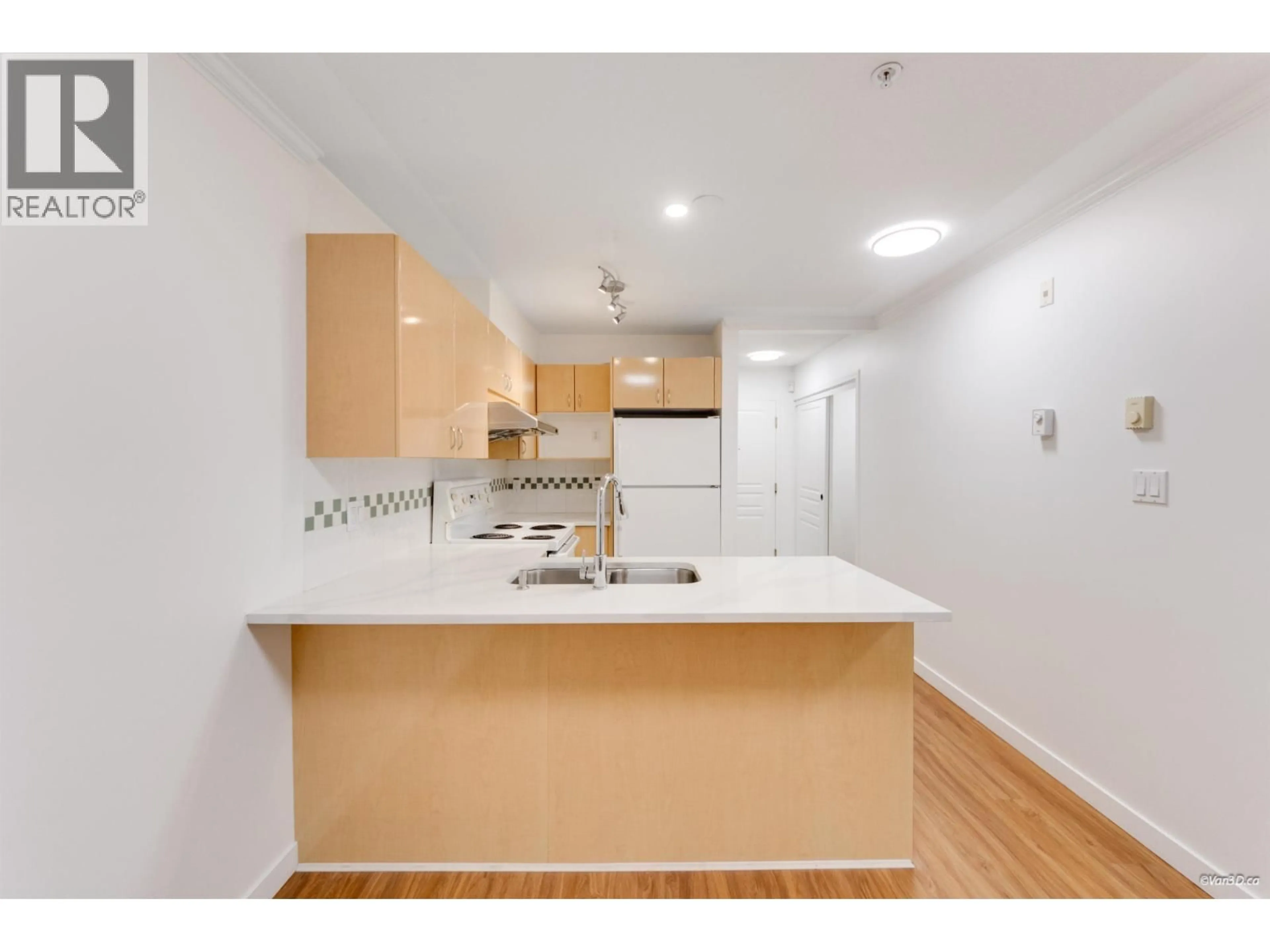 Standard kitchen, unknown for 210 - 4989 DUCHESS STREET, Vancouver British Columbia V5R6E5