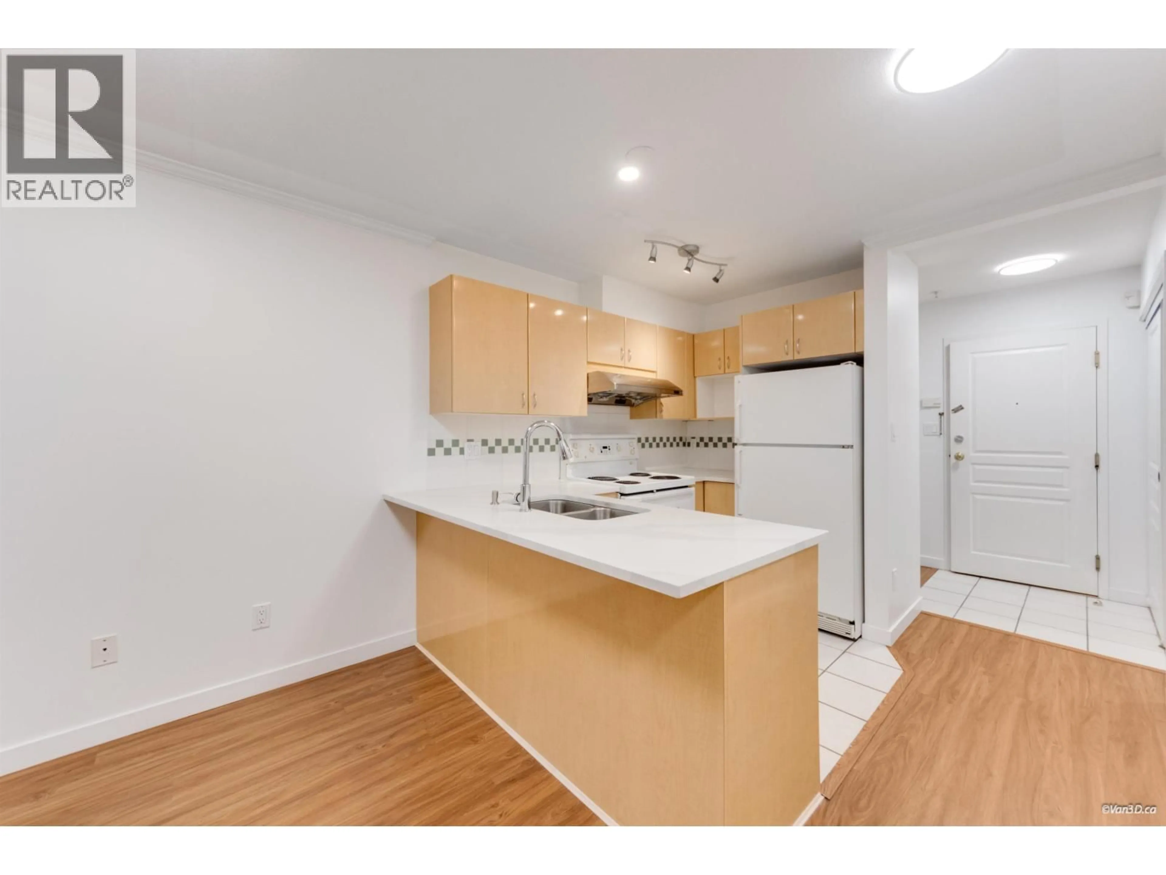Standard kitchen, unknown for 210 - 4989 DUCHESS STREET, Vancouver British Columbia V5R6E5