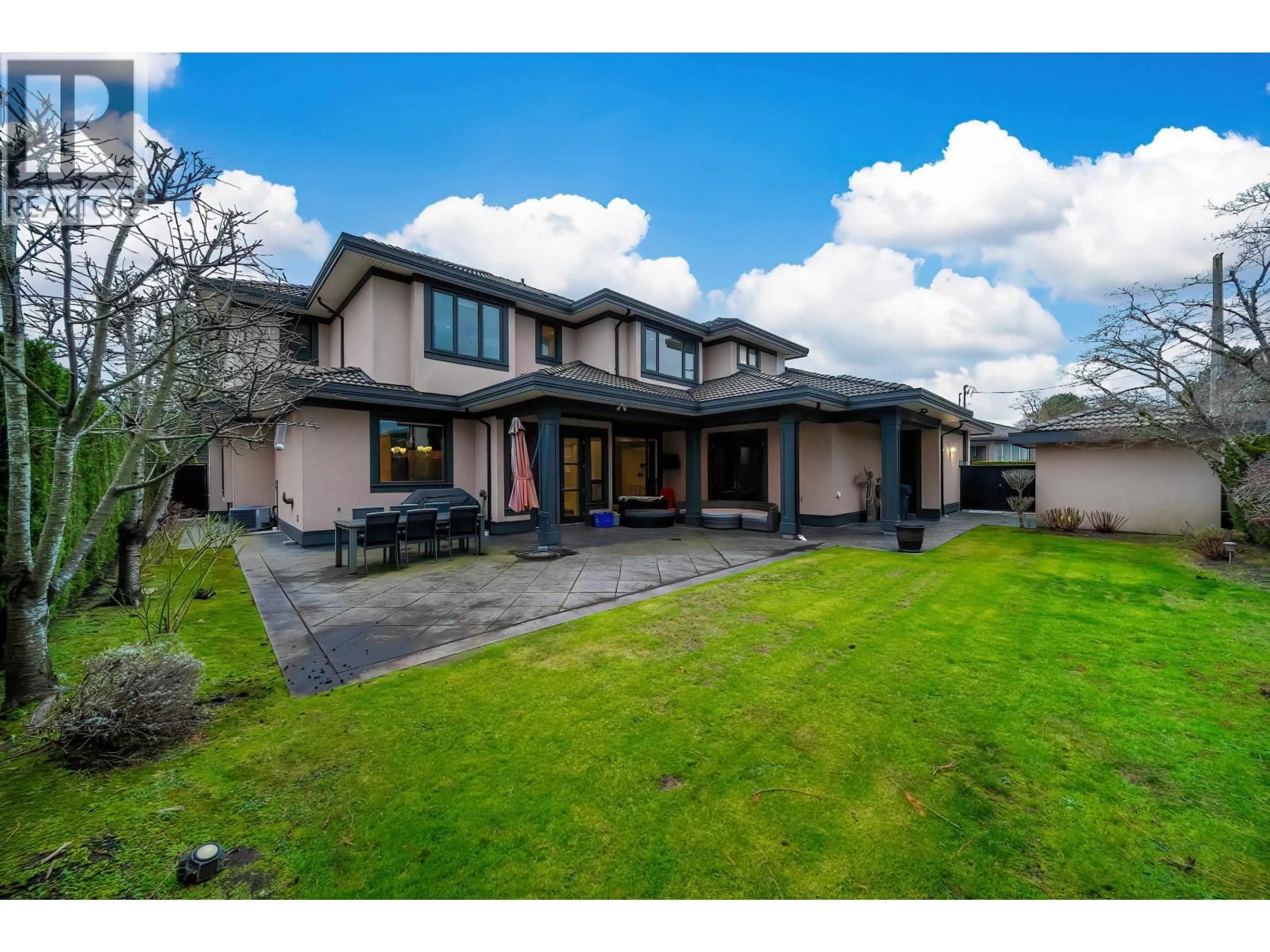 A pic from outside/outdoor area/front of a property/back of a property/a pic from drone, street for 7751 SUNNYHOLME CRESCENT, Richmond British Columbia V6Y1G8