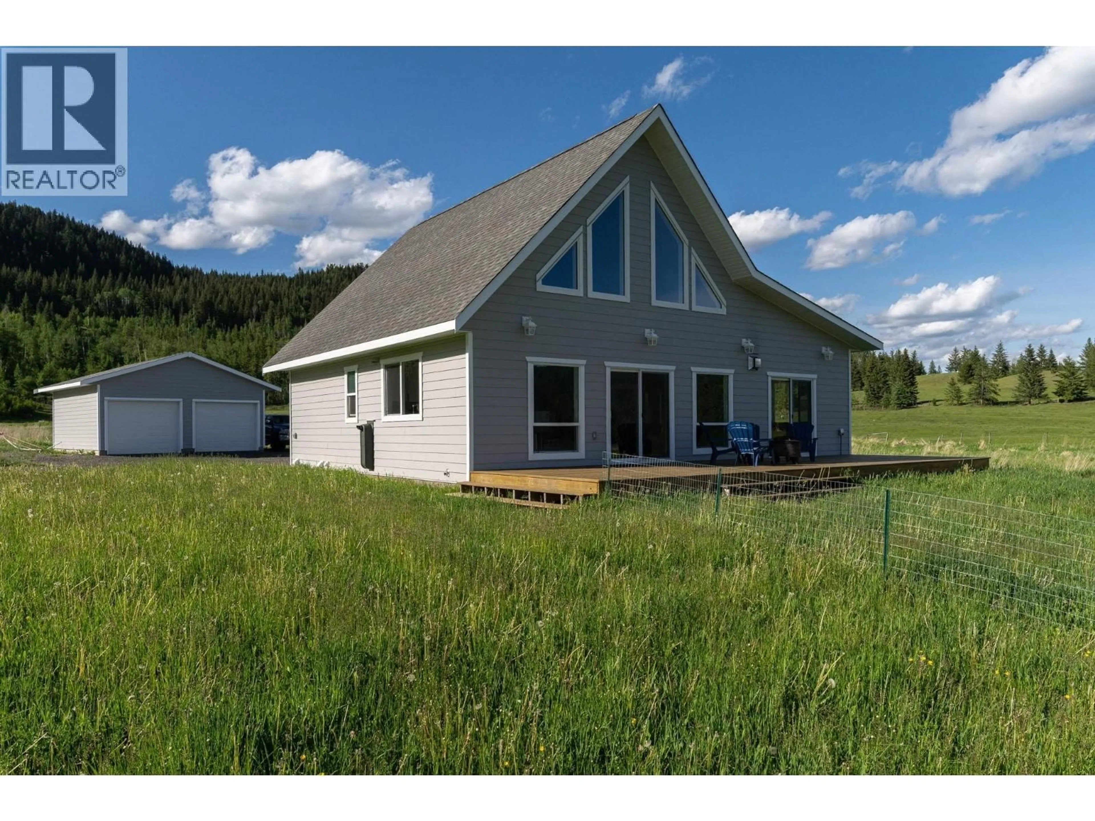 Home with vinyl exterior material, mountain view for 3963 CANIMVIEW DRIVE, 100 Mile House British Columbia V0K1J0