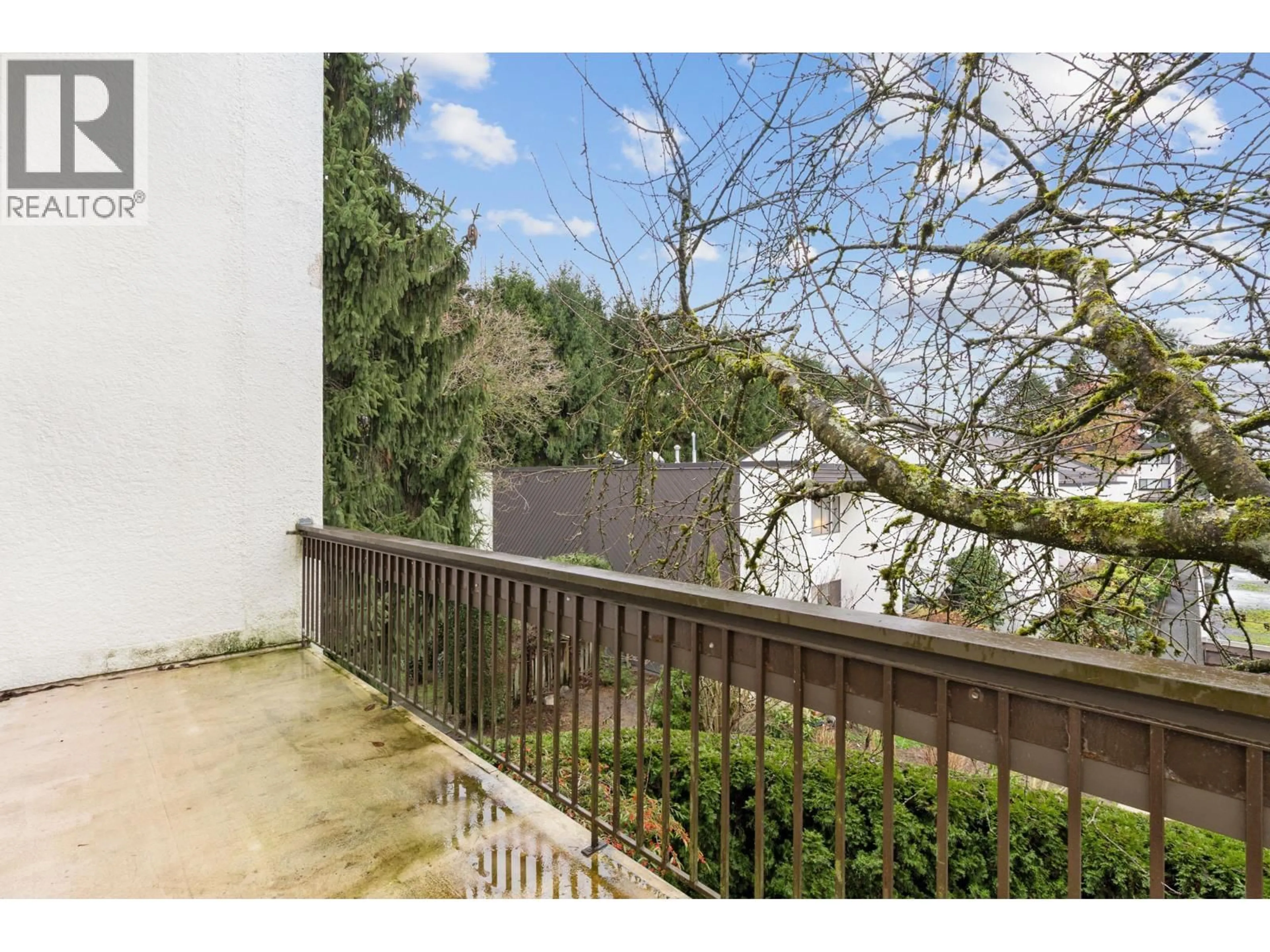 Unknown for 5 - 7327 MONTECITO DRIVE, Burnaby British Columbia V5A1R2