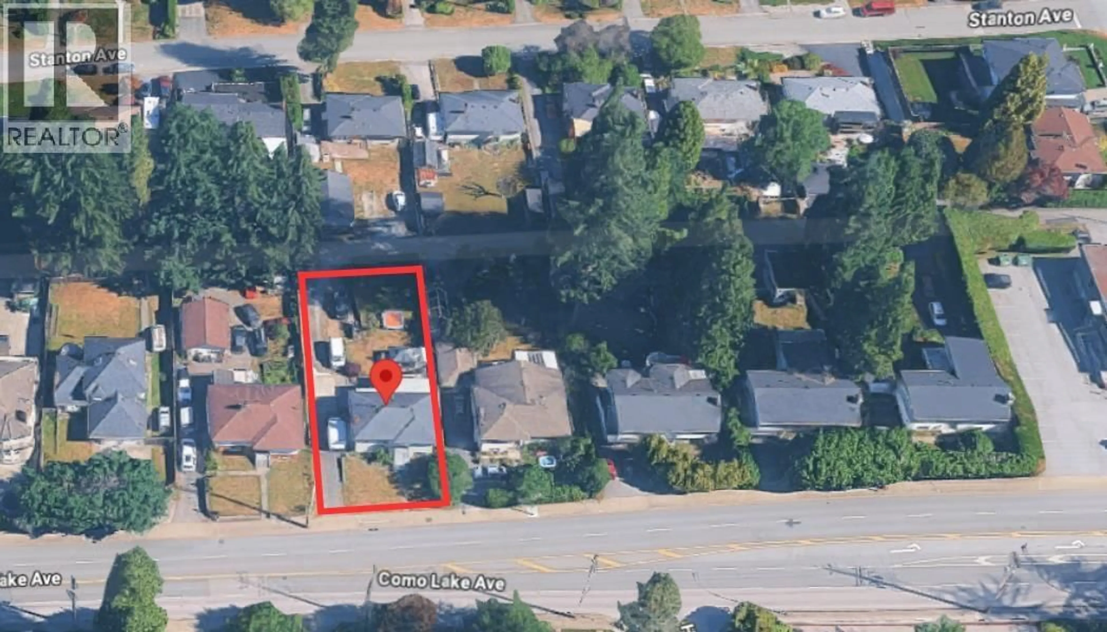 A pic from outside/outdoor area/front of a property/back of a property/a pic from drone, street for 931 COMO LAKE AVENUE, Coquitlam British Columbia V3J3N2
