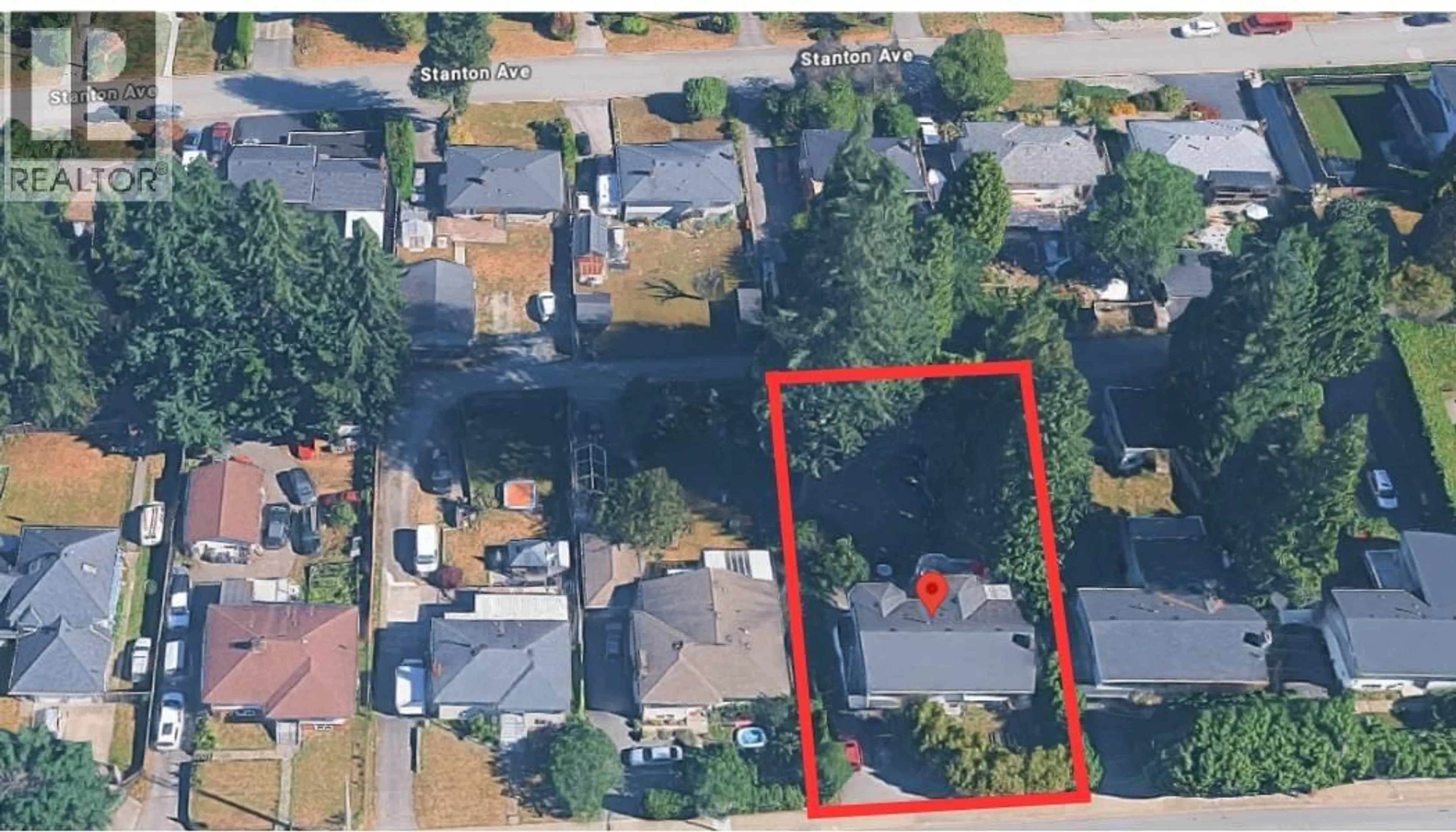 A pic from outside/outdoor area/front of a property/back of a property/a pic from drone, street for 939 COMO LAKE AVENUE, Coquitlam British Columbia V3J3N2