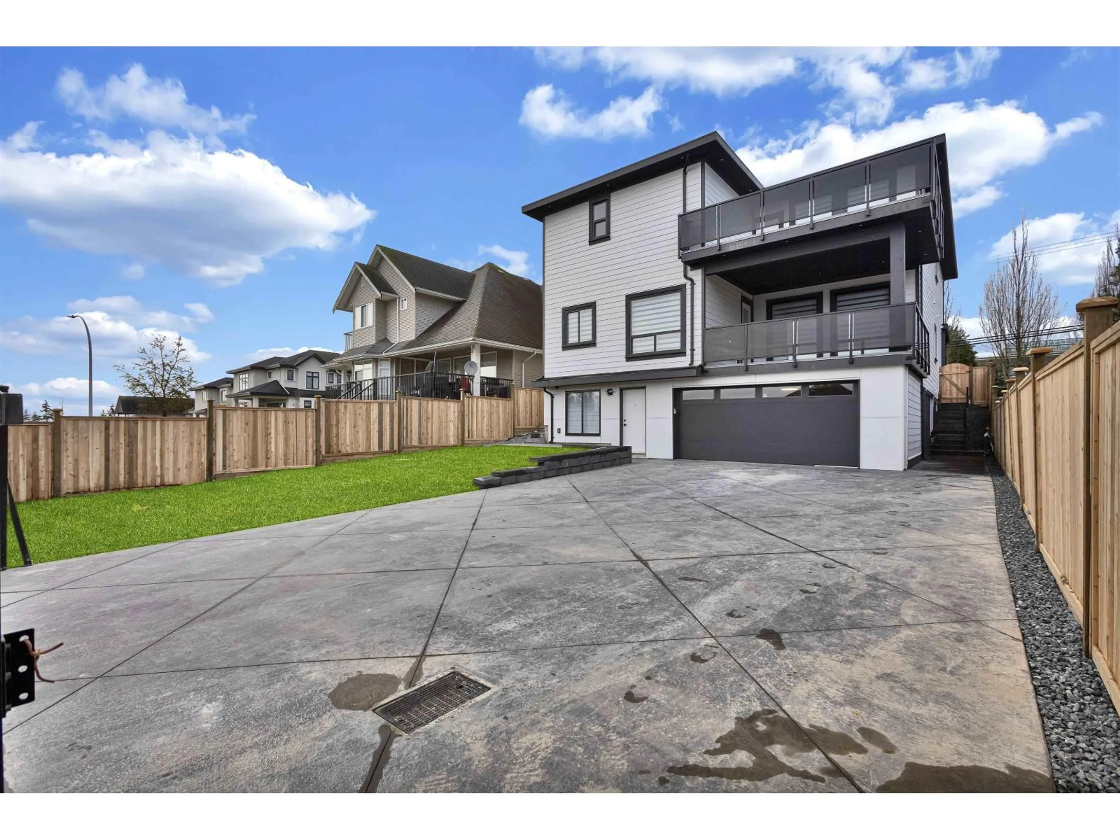Unknown for 5712 144 STREET, Surrey British Columbia V3X1A7