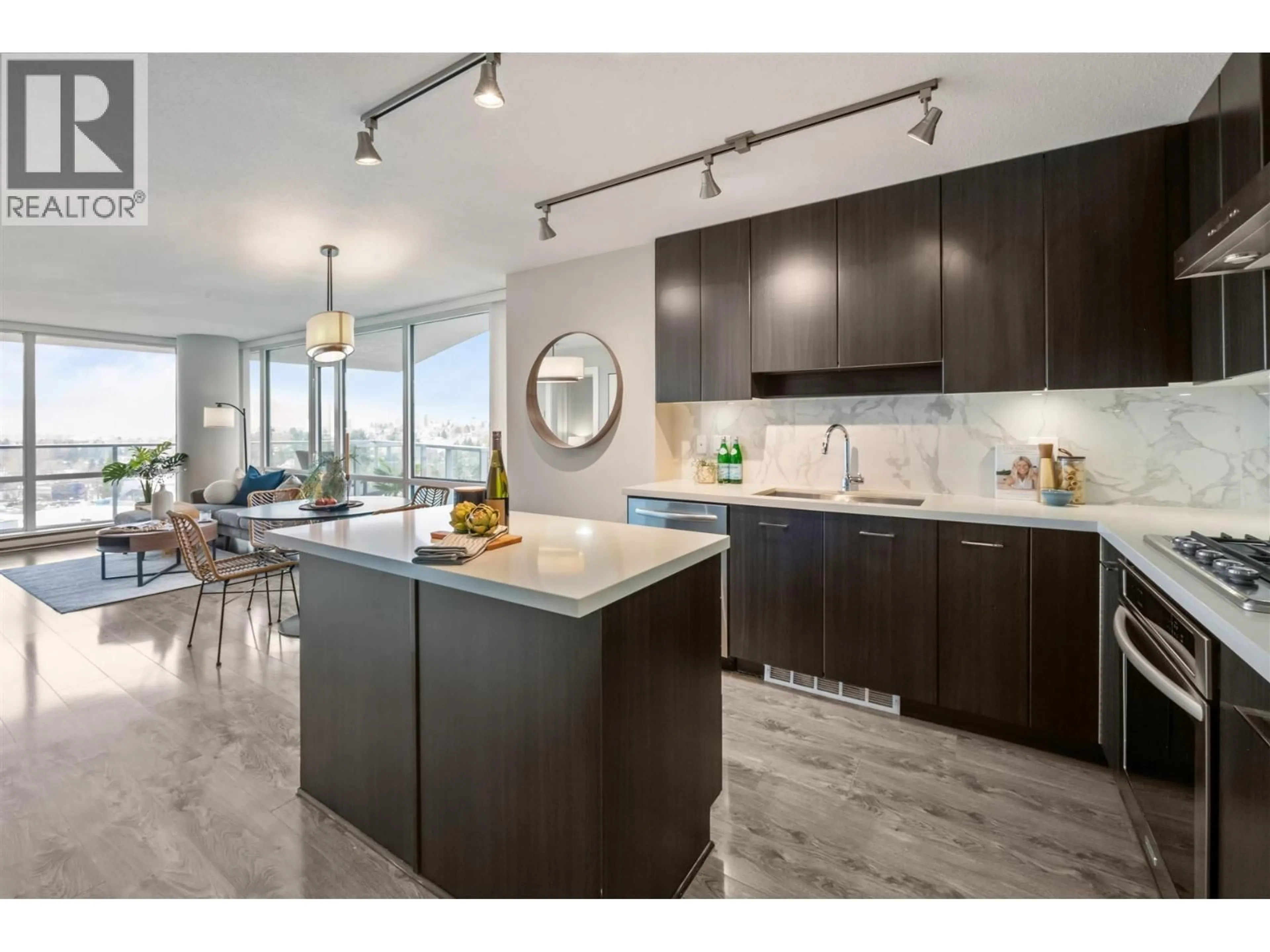 Open concept kitchen, ceramic/tile floor for 1701 - 4189 HALIFAX STREET, Burnaby British Columbia V5C0H9