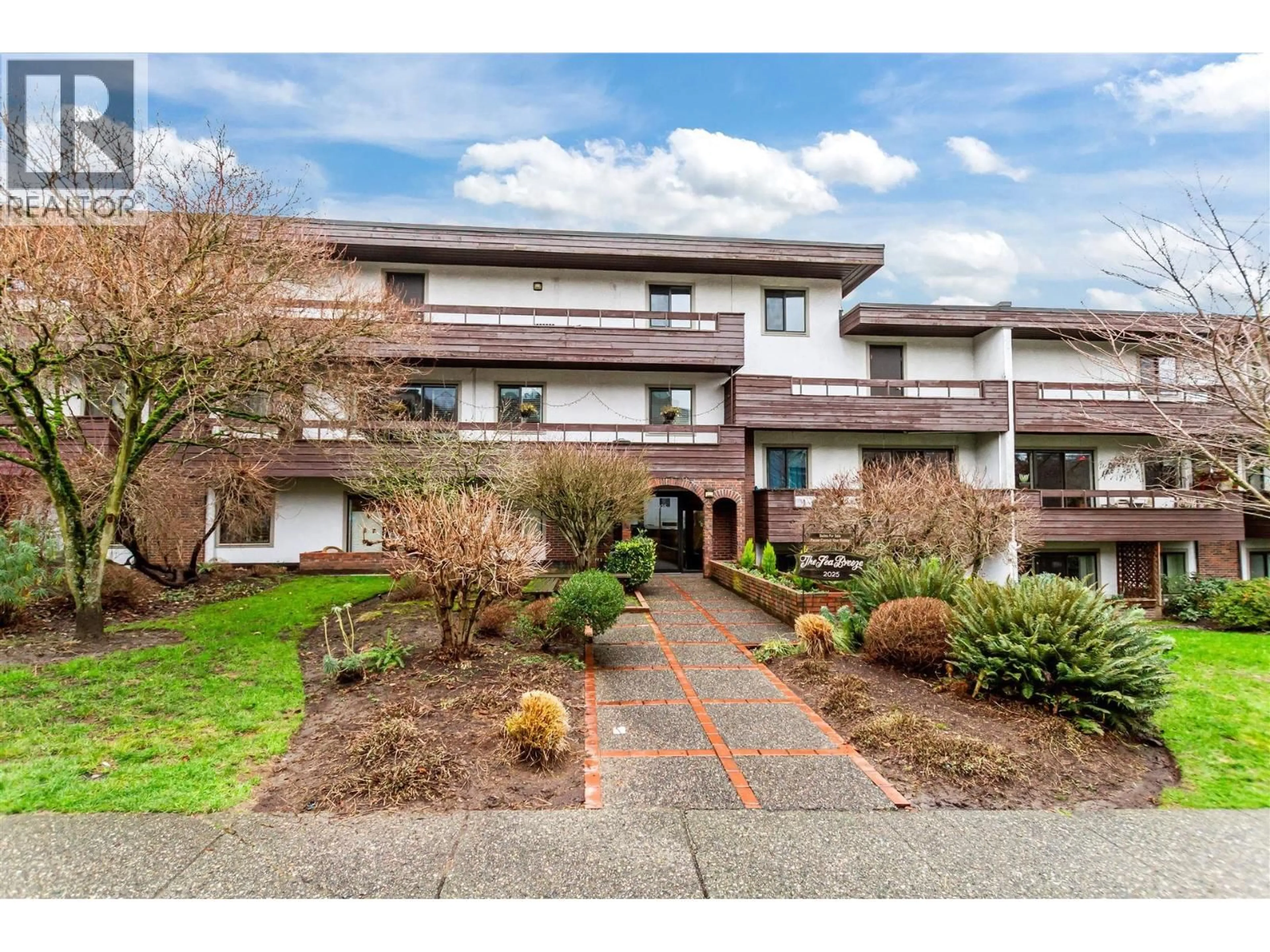 Unknown for 207 - 2025 2ND AVENUE, Vancouver British Columbia V6J1J6