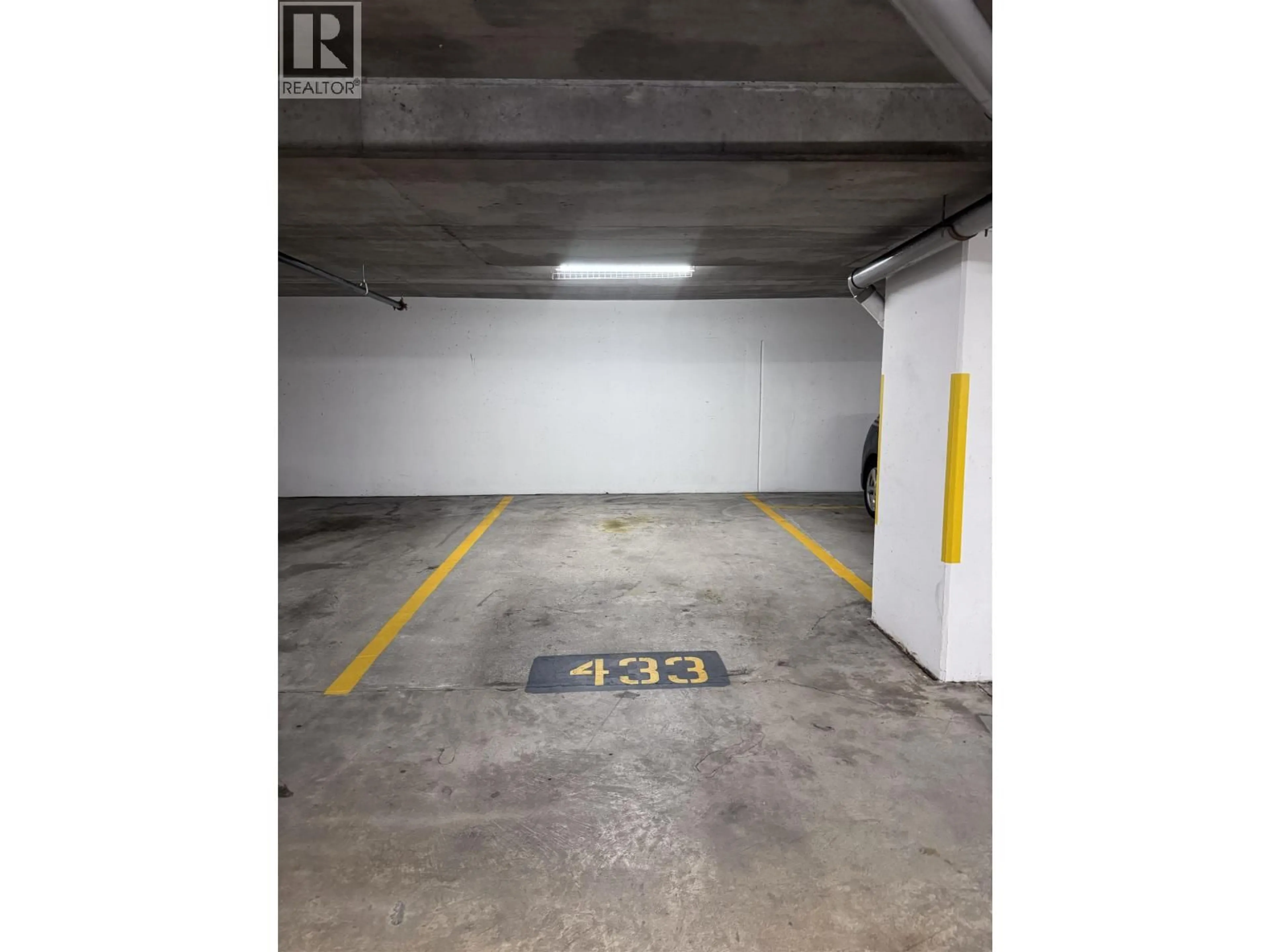 Parking for 422 - 1233 PACIFIC BOULEVARD, Vancouver British Columbia V6Z2X7