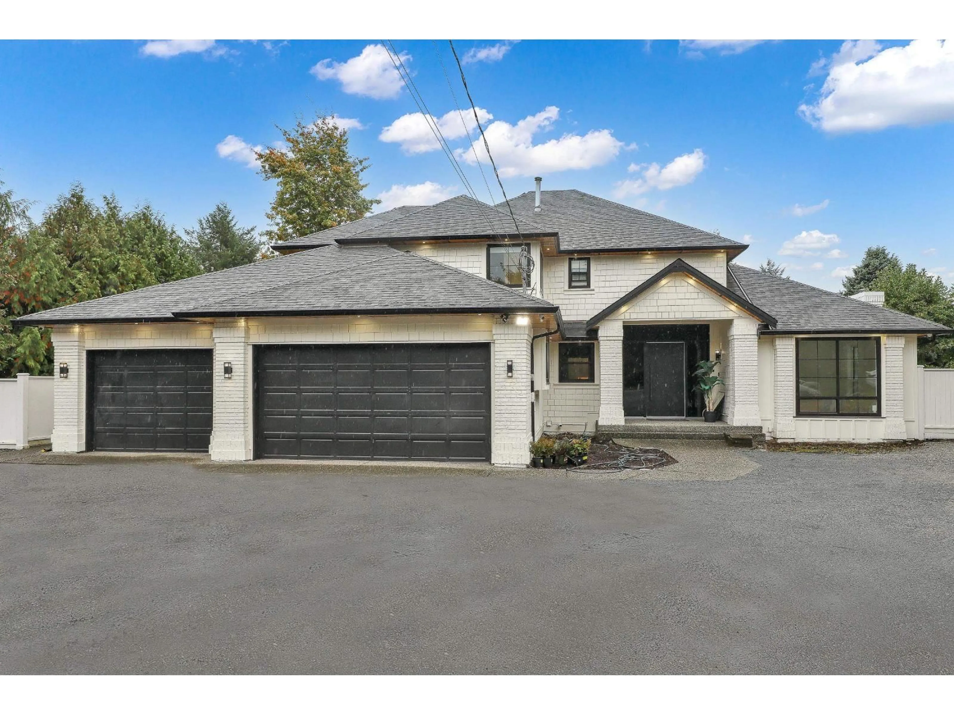 Unknown for 18040 20 AVENUE, White Rock British Columbia V3S9V7