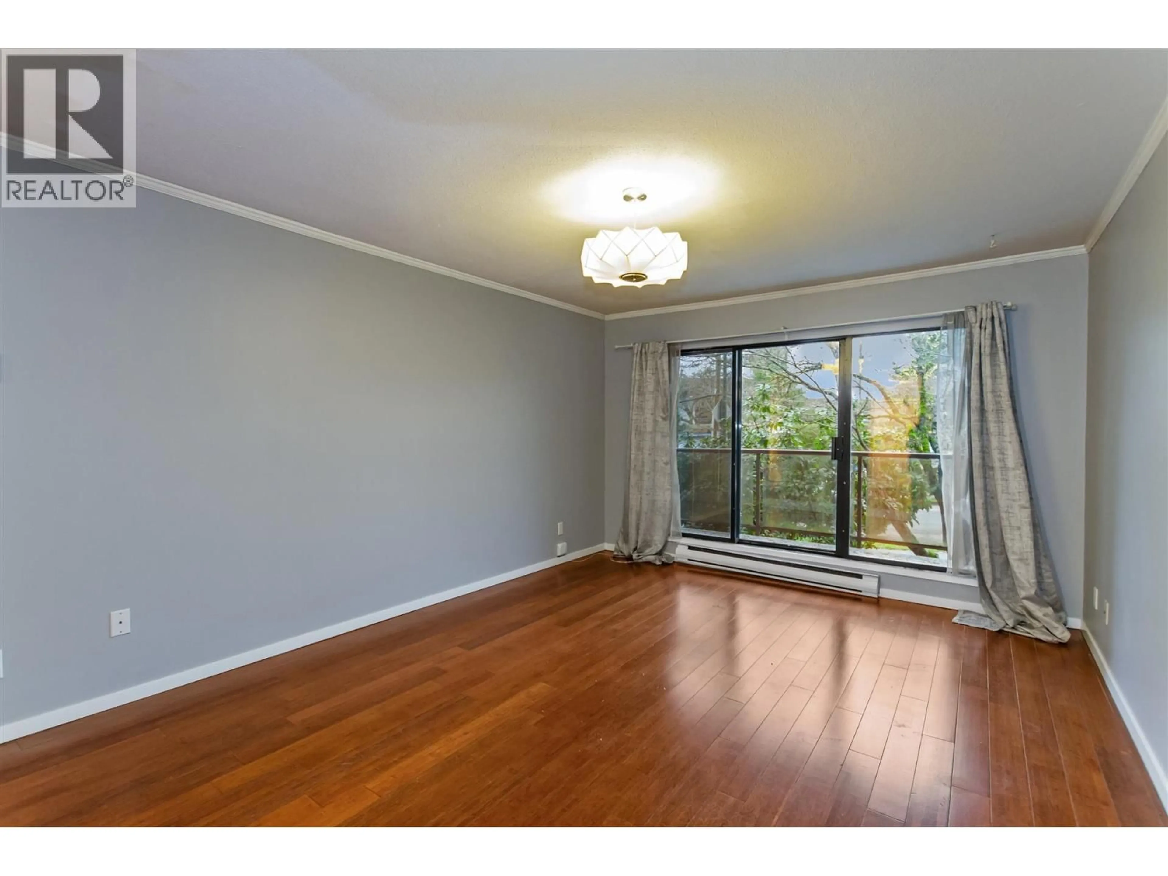 A pic of a room for 201 - 2222 PRINCE EDWARD STREET, Vancouver British Columbia V5T4M6