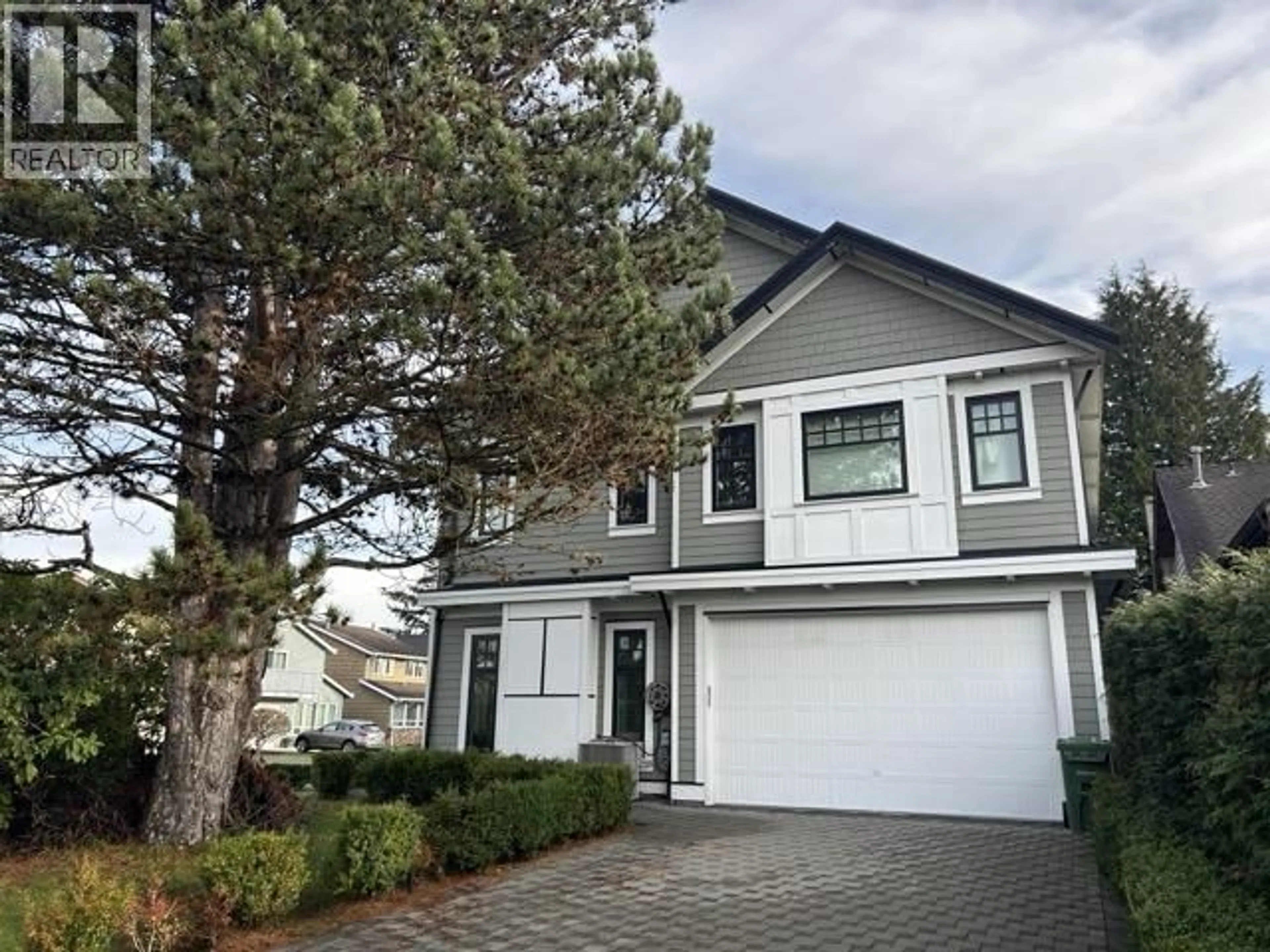 Home with vinyl exterior material, street for 4128 PETERSON DRIVE, Richmond British Columbia V7E4X8