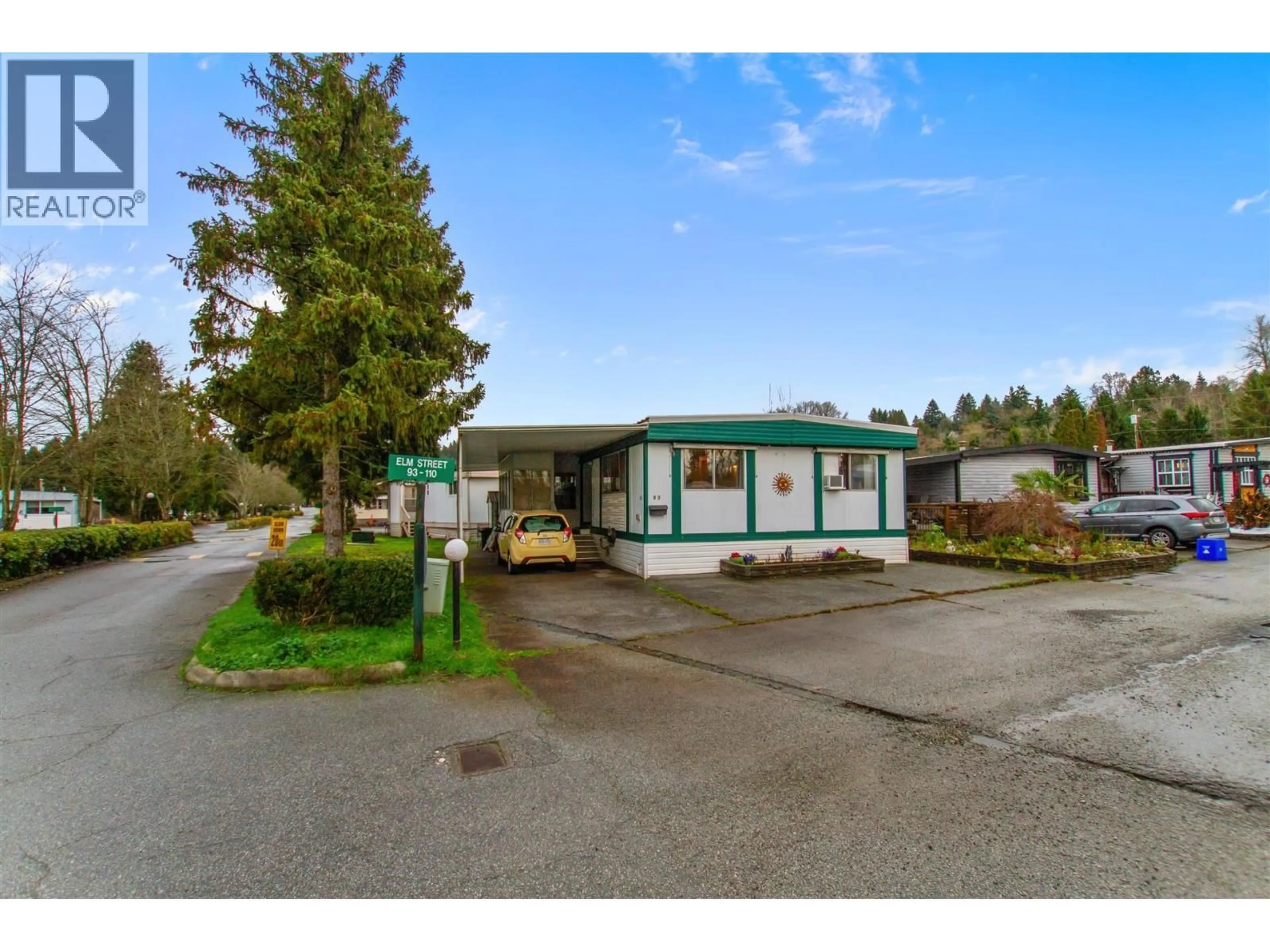 Unknown for 93 - 201 CAYER STREET, Coquitlam British Columbia V3K5A9