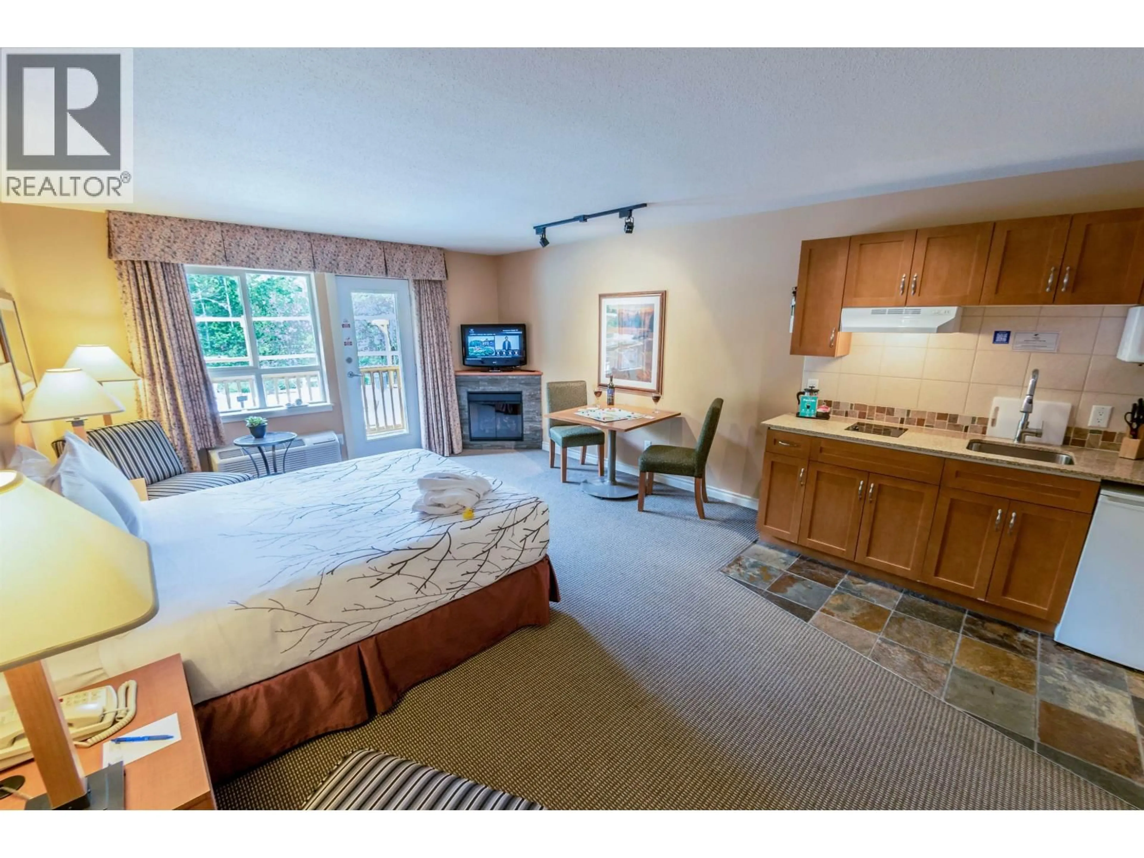 A pic of a room for 324 - 1490 HIGHWAY 99, Pemberton British Columbia V0N2L1