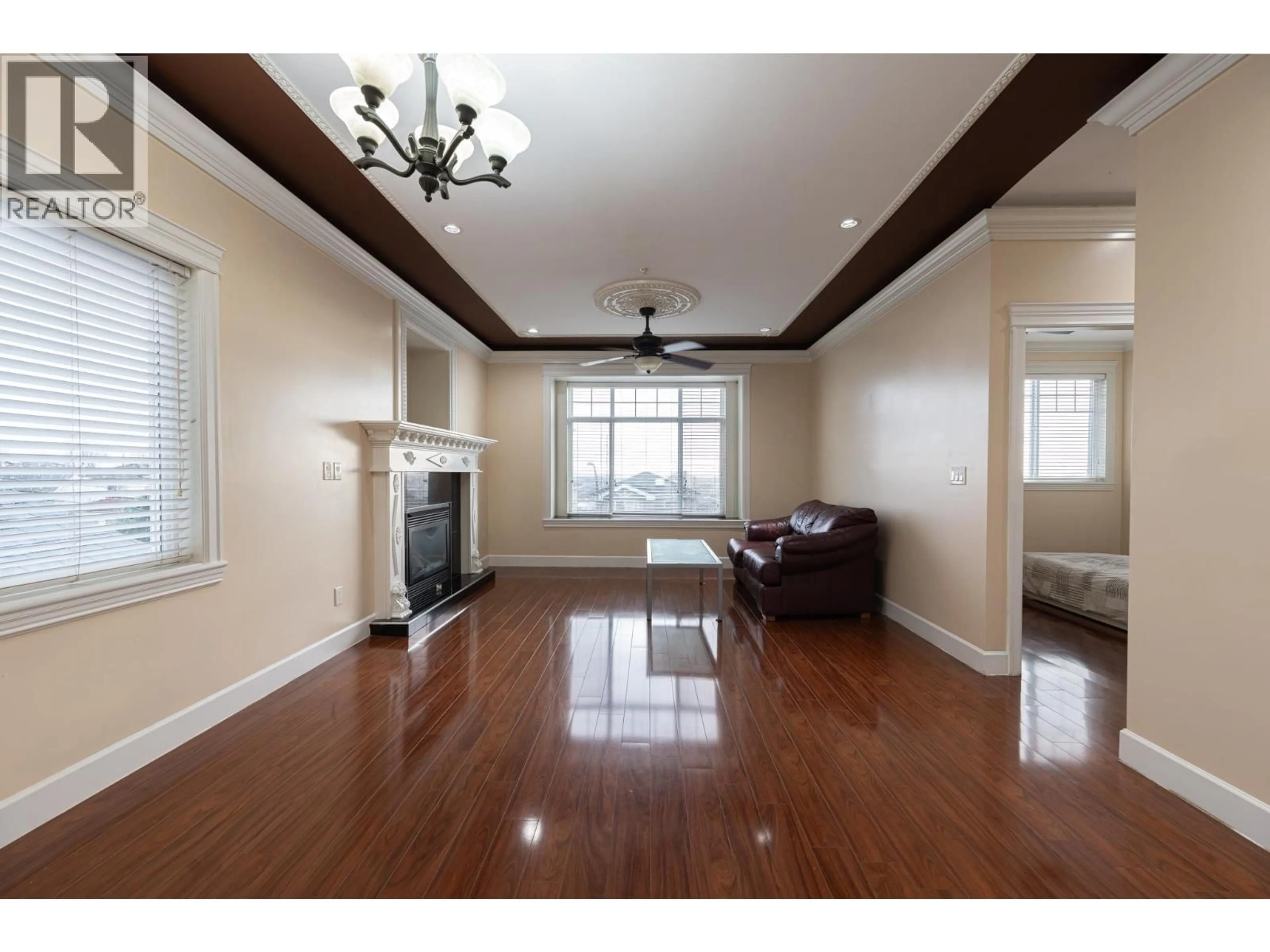 Unknown for 741 61ST AVENUE, Vancouver British Columbia V5X2C1