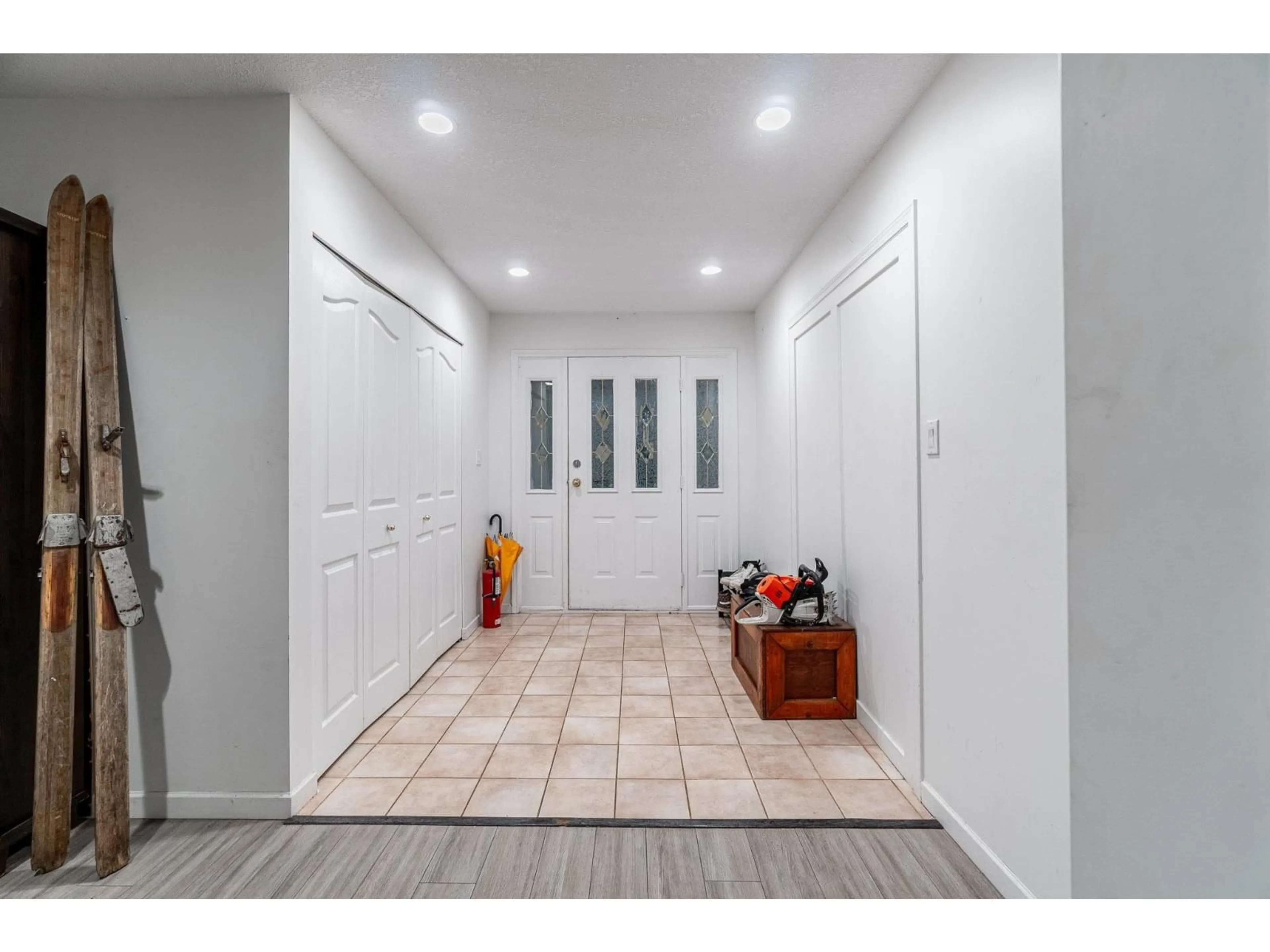 Indoor entryway for 9540 WOODWARD STREET, Mission British Columbia V4S1B9