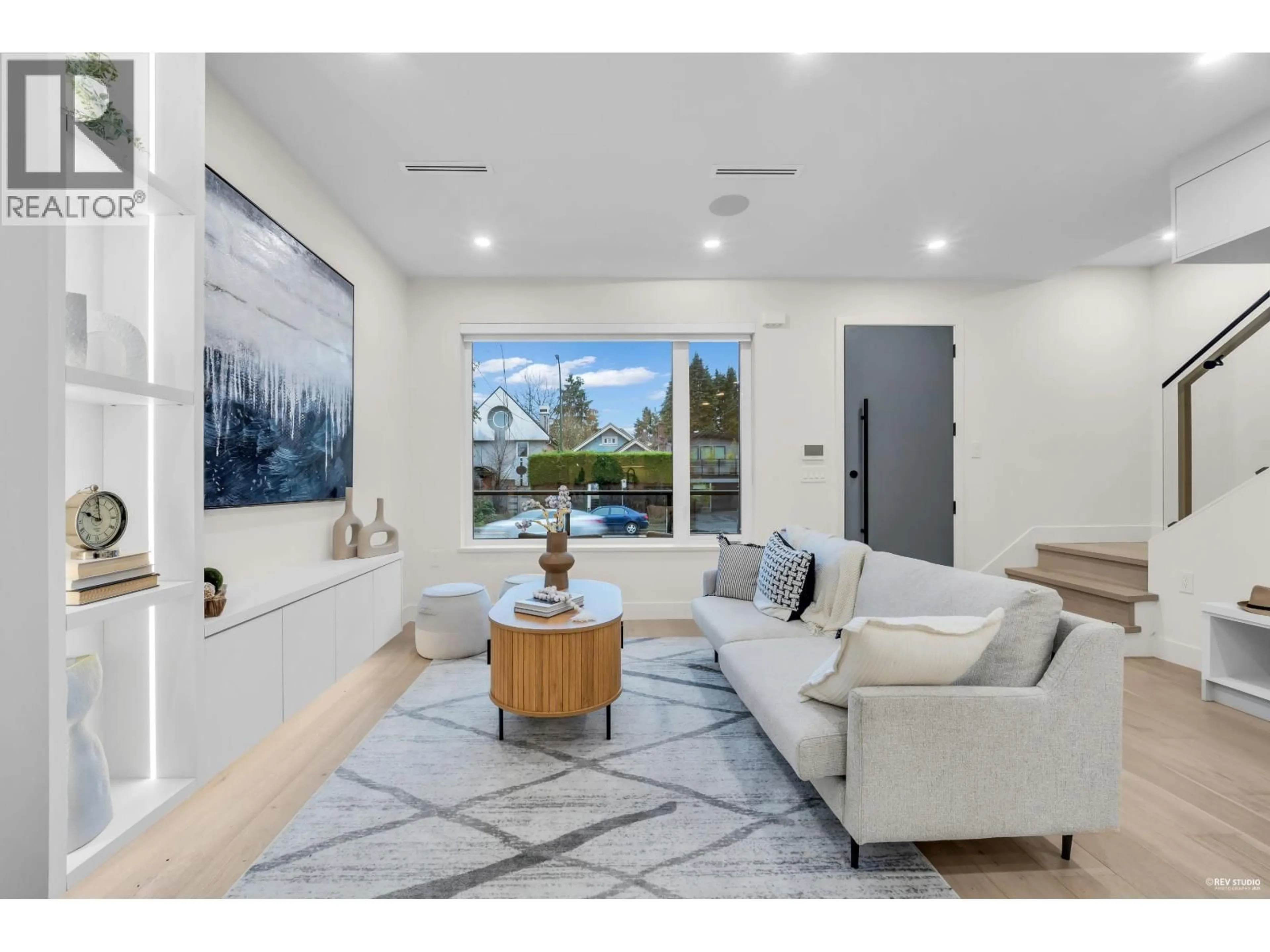 Unknown for 1 - 65 KING EDWARD AVENUE, Vancouver British Columbia V5V2B8