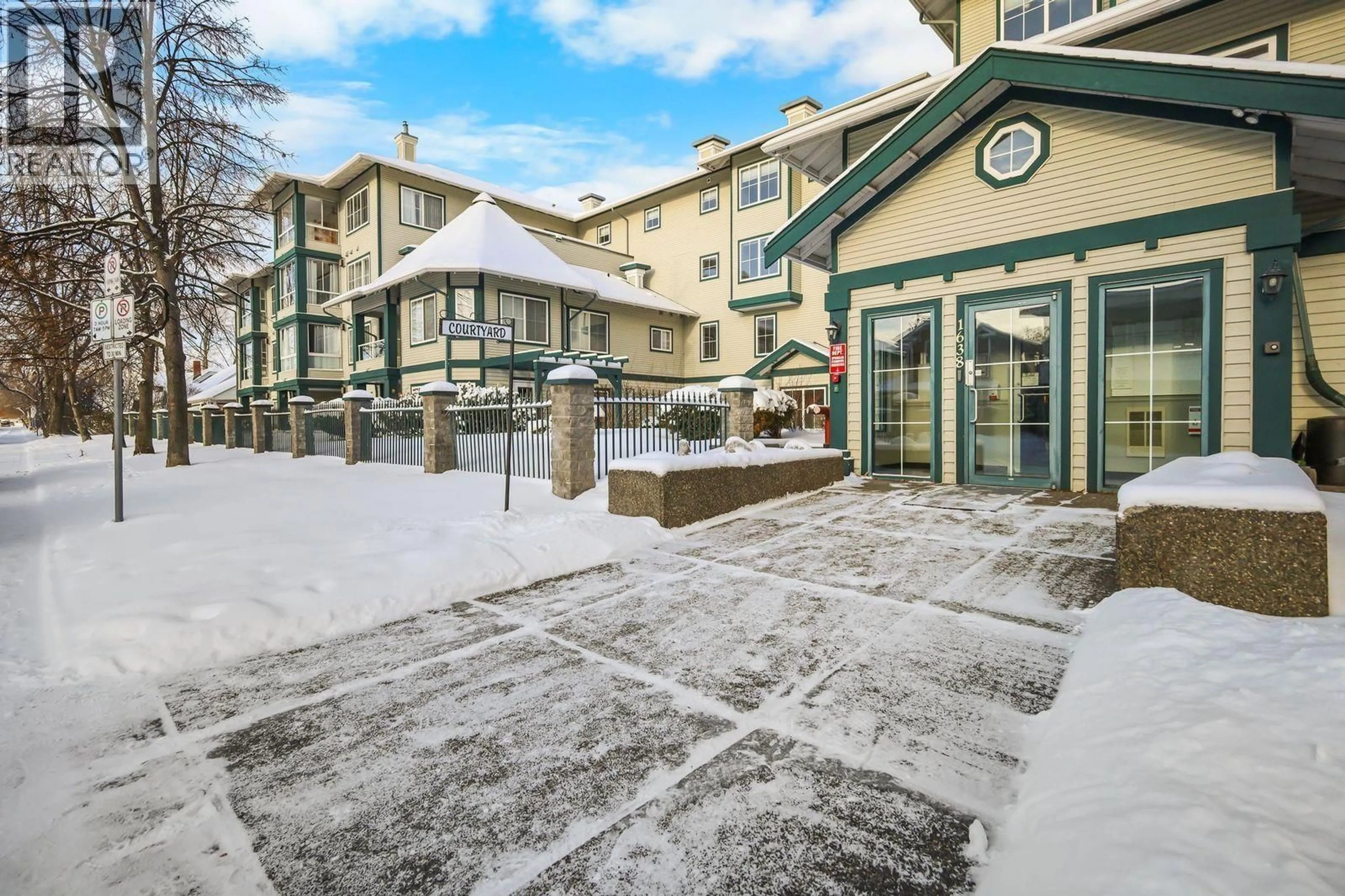 Patio, street for 208 - 1638 6TH AVENUE, Prince George British Columbia V2L3N6