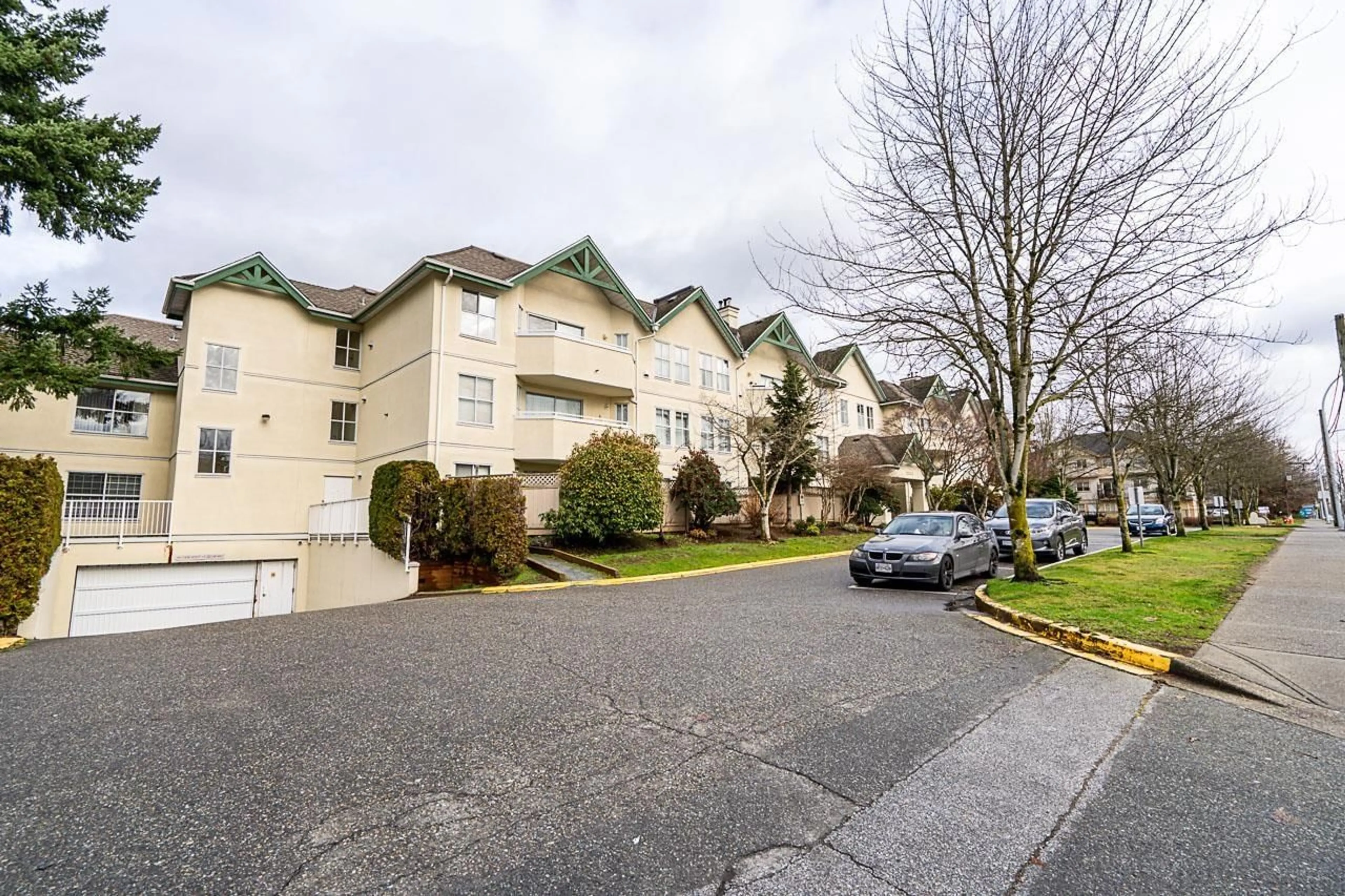 Patio, street for 118 - 12633 72 AVENUE, Surrey British Columbia V3W0A4