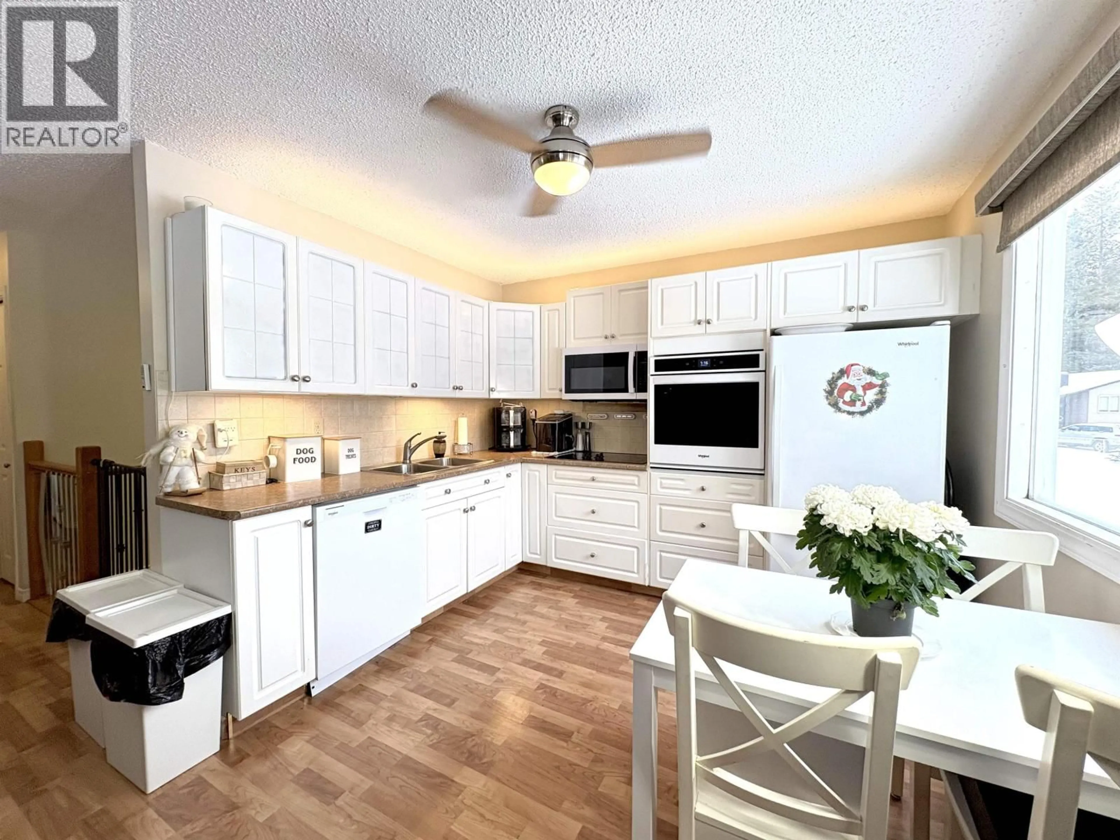 Open concept kitchen, unknown for 8069 ROCHESTER CRESCENT, Prince George British Columbia V2N3W9