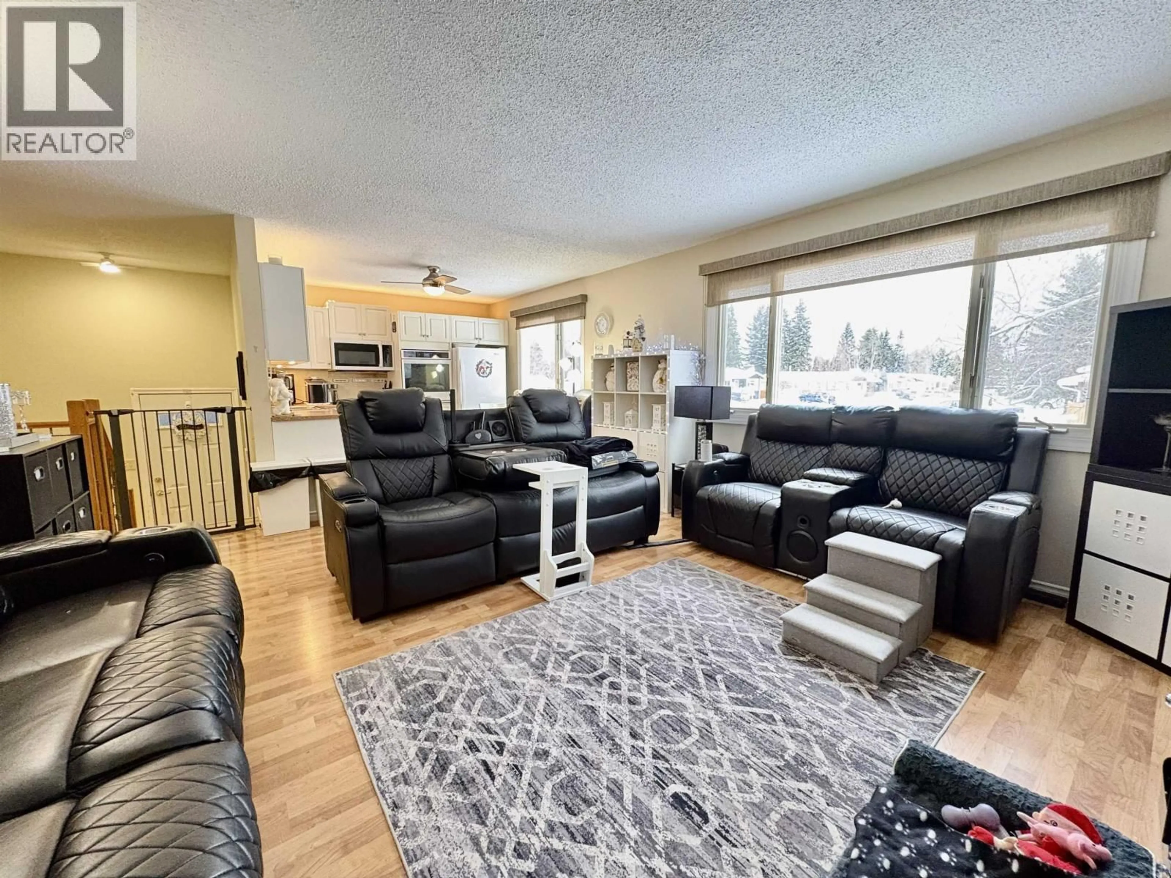 Living room with furniture, unknown for 8069 ROCHESTER CRESCENT, Prince George British Columbia V2N3W9