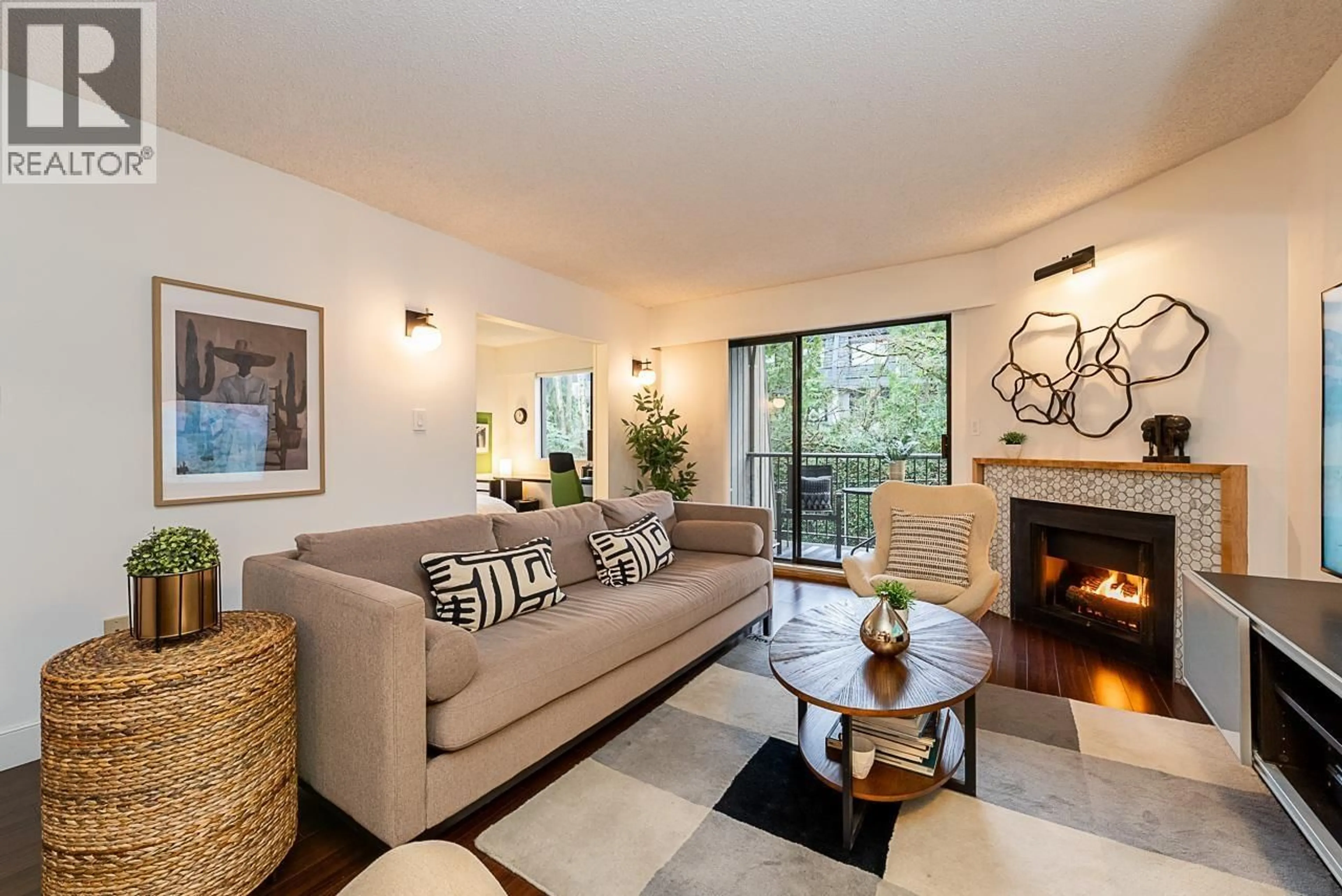 Living room with furniture, unknown for 222 - 9101 HORNE STREET, Burnaby British Columbia V3N4M3