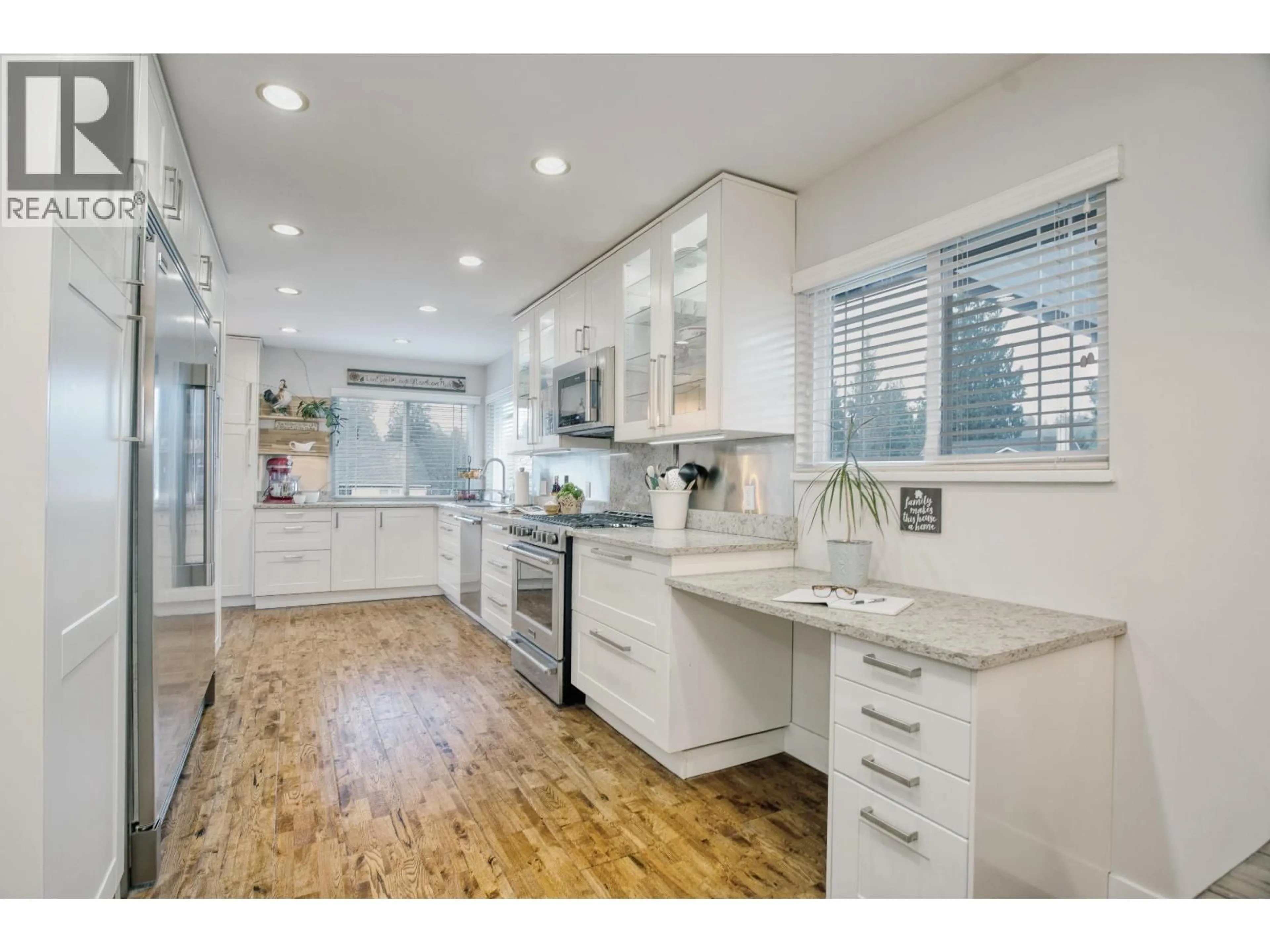 Open concept kitchen, ceramic/tile floor for 1096 GLADE COURT, Port Coquitlam British Columbia V3B1R3