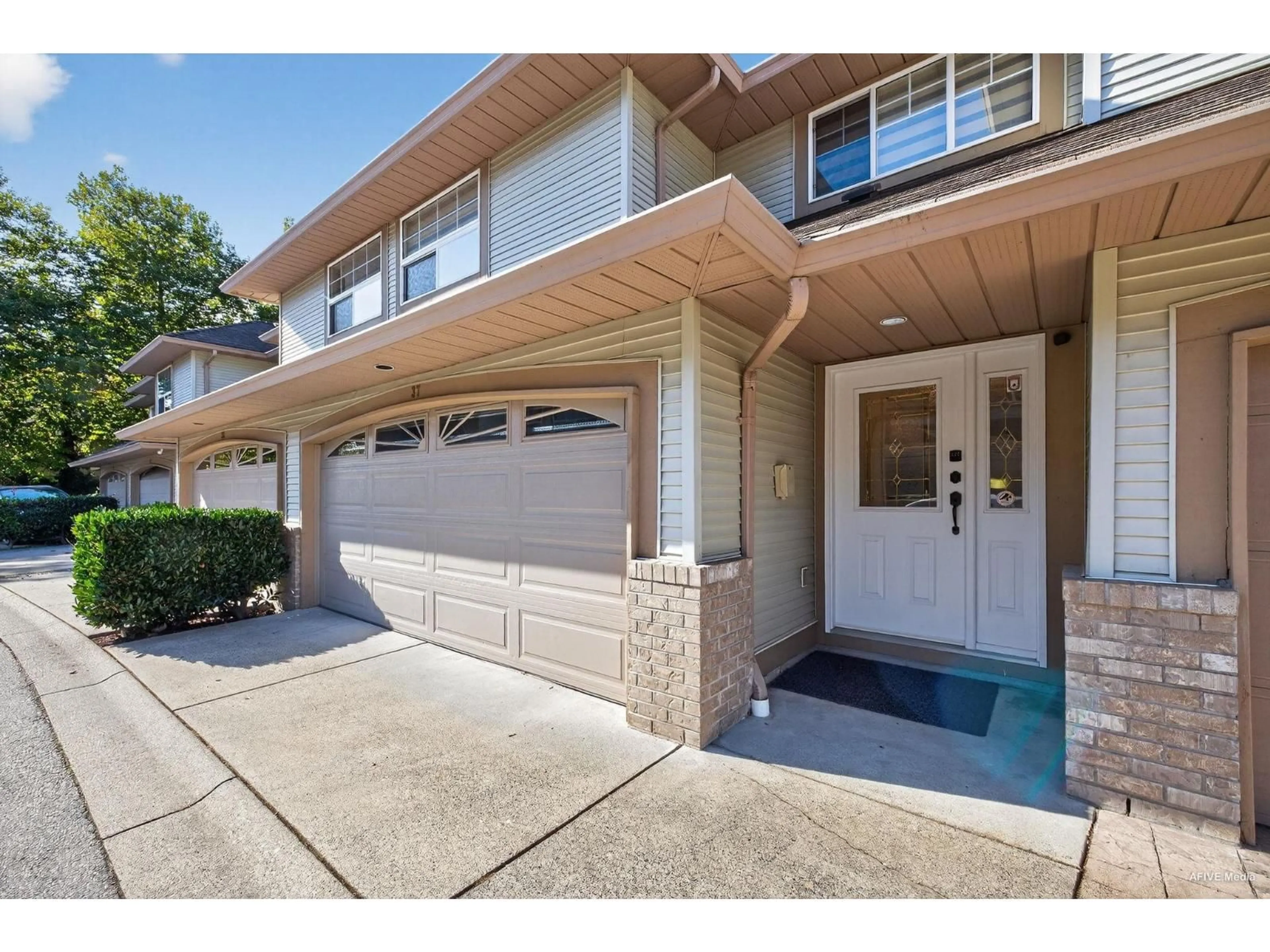 Unknown for 37 - 12165 75 AVENUE, Surrey British Columbia V3W0W7