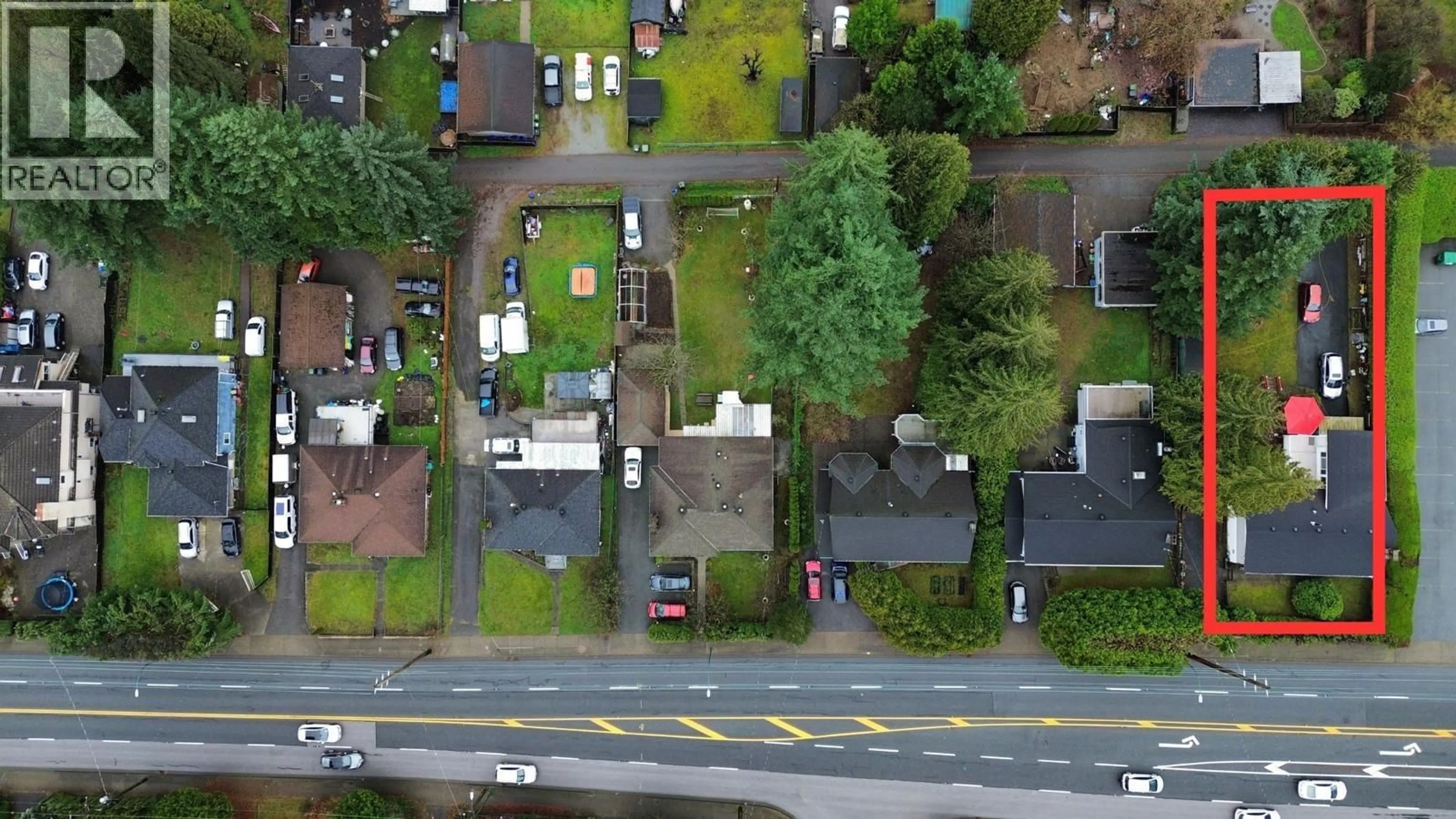 A pic from outside/outdoor area/front of a property/back of a property/a pic from drone, street for 947 COMO LAKE AVENUE, Coquitlam British Columbia V3J3N2