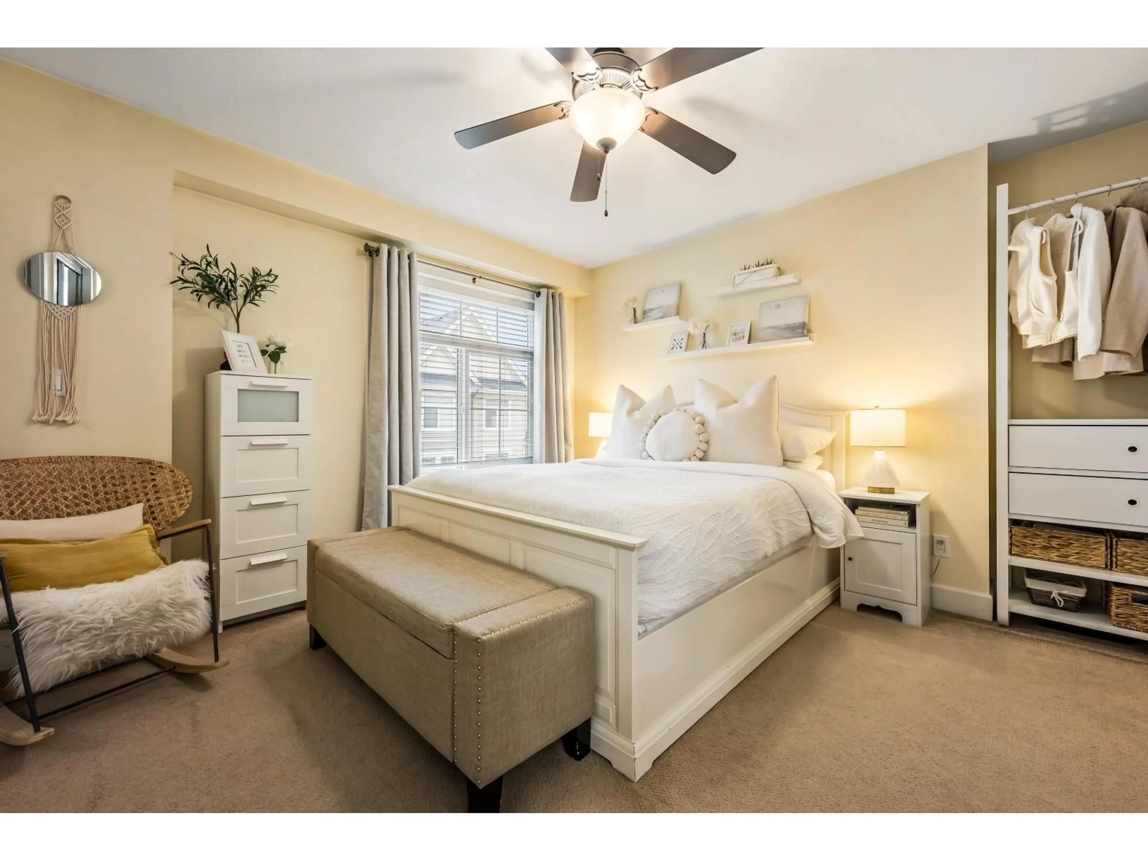 Bedroom with bed, unknown for 19 - 45290 SOOWAHLIE CRESCENT, Chilliwack British Columbia V2R0S6