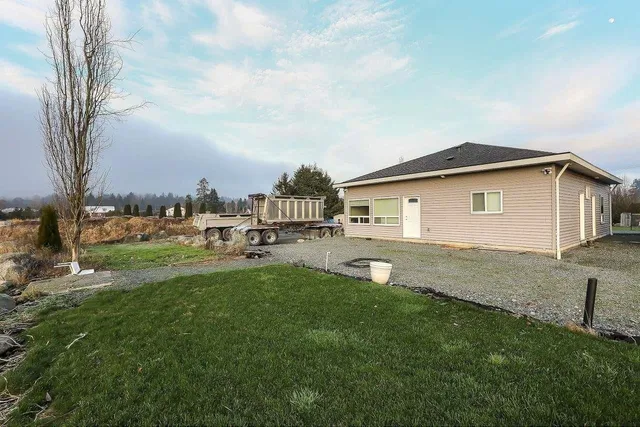 8415 184 STREET, Surrey 5