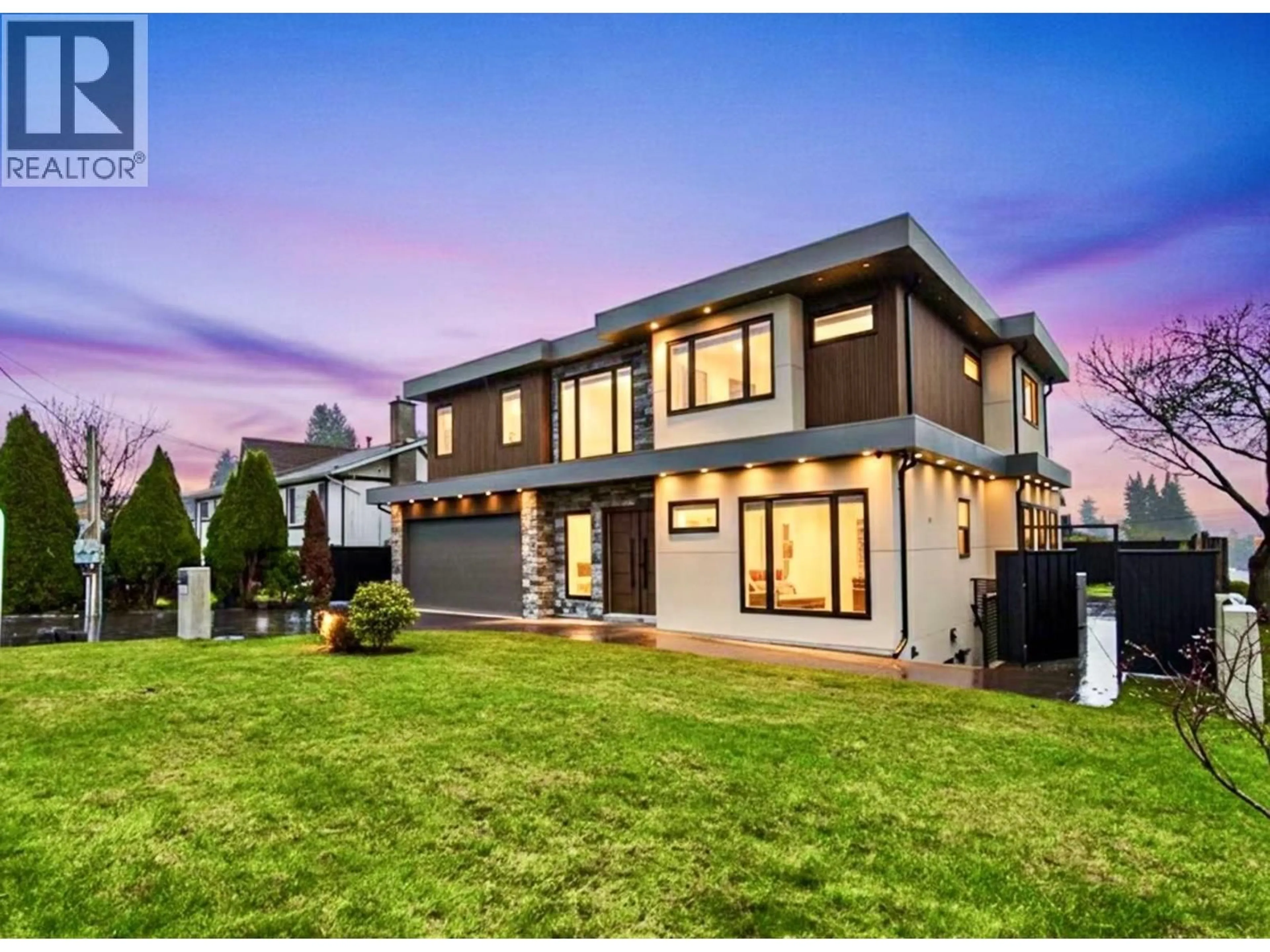 Home with vinyl exterior material, unknown for 6708 WINCH STREET, Burnaby British Columbia V5B4K2