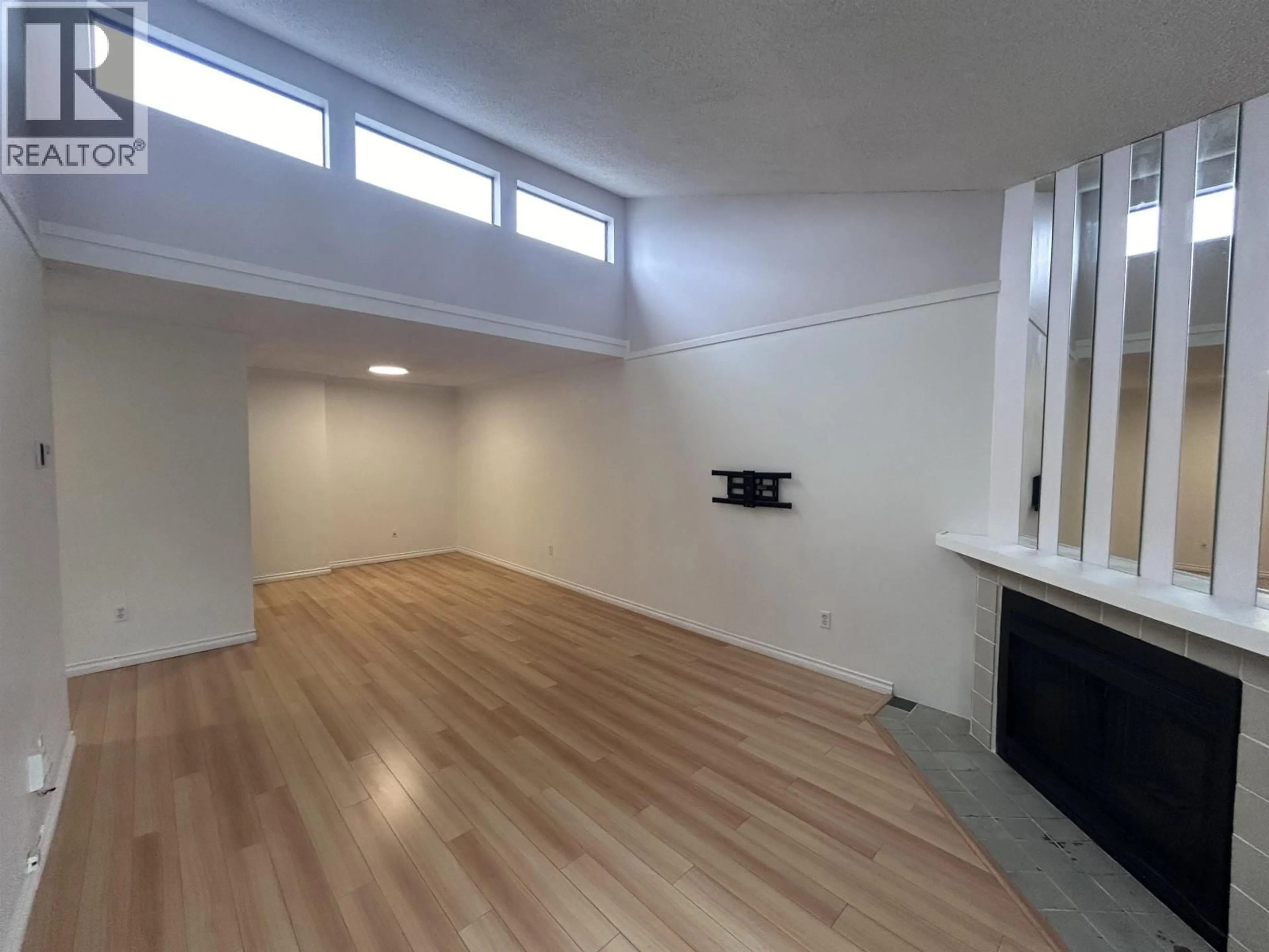 A pic of a room for 324 - 7295 MOFFATT ROAD, Richmond British Columbia V6Y3E5