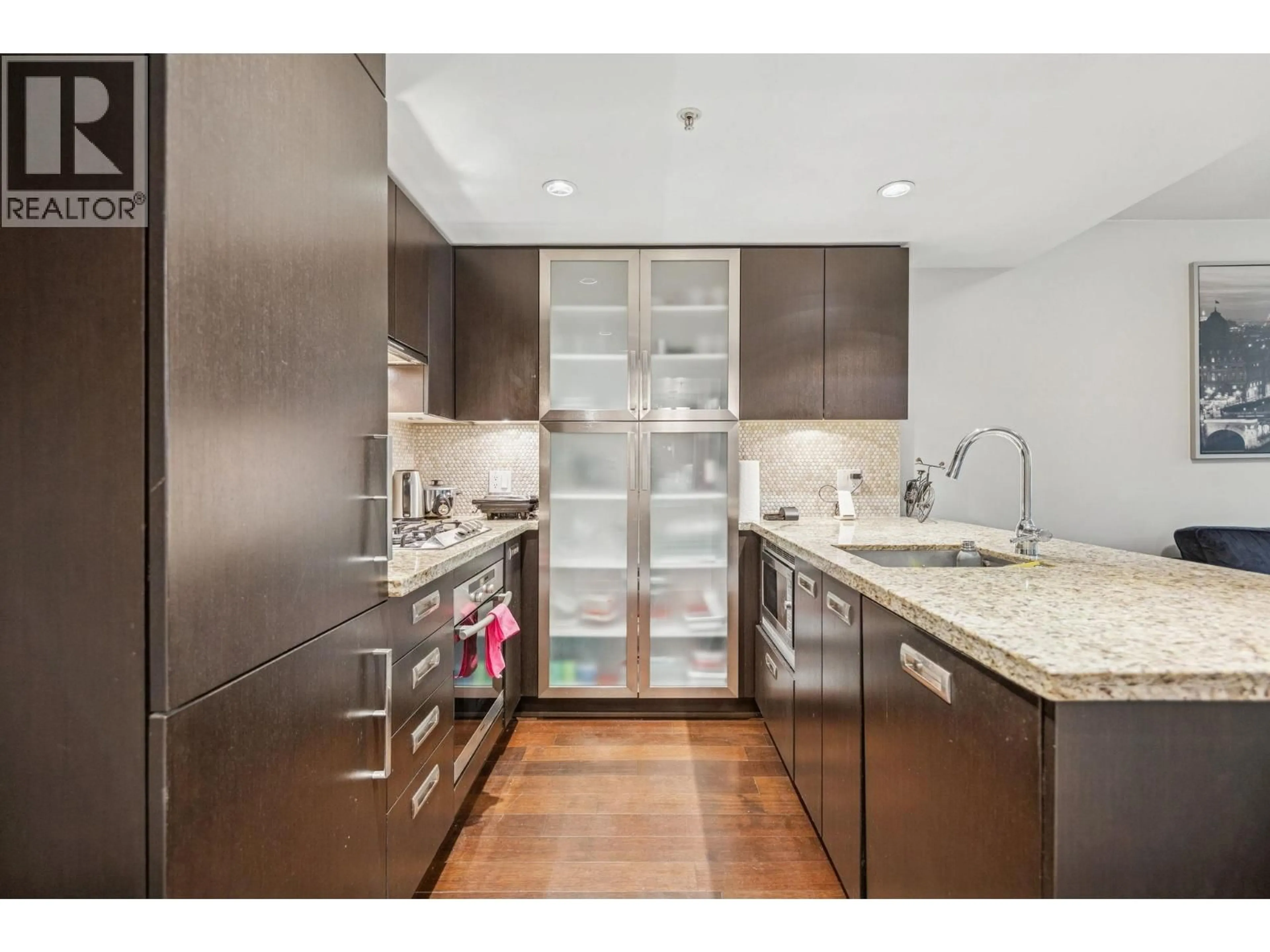 Unknown for 301 - 1055 RICHARDS STREET, Vancouver British Columbia V6B0C2